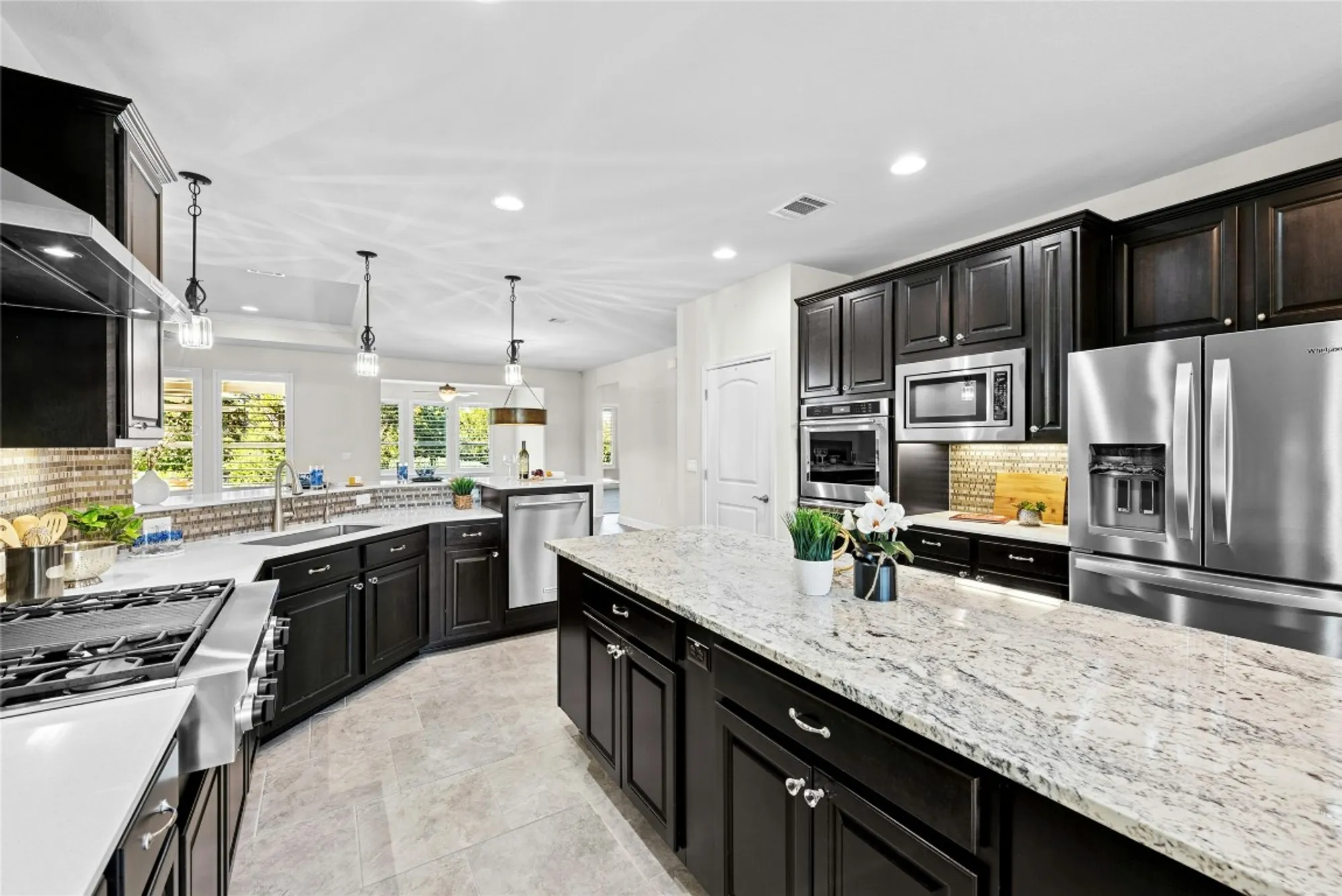 Property Slideshow image 14 of 39 | 104 cypress springs way, Georgetown, TX, 78633