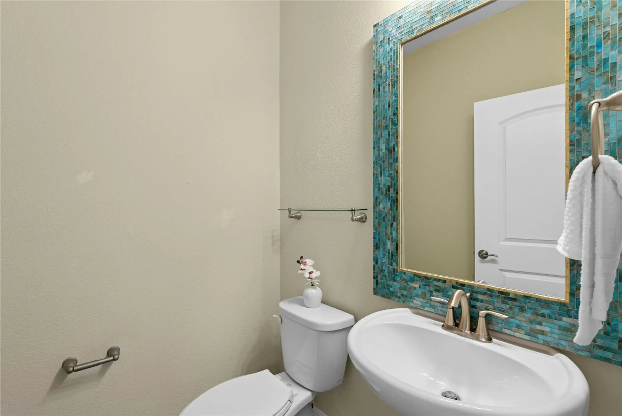 Property Slideshow image 26 of 39 | 104 cypress springs way, Georgetown, TX, 78633