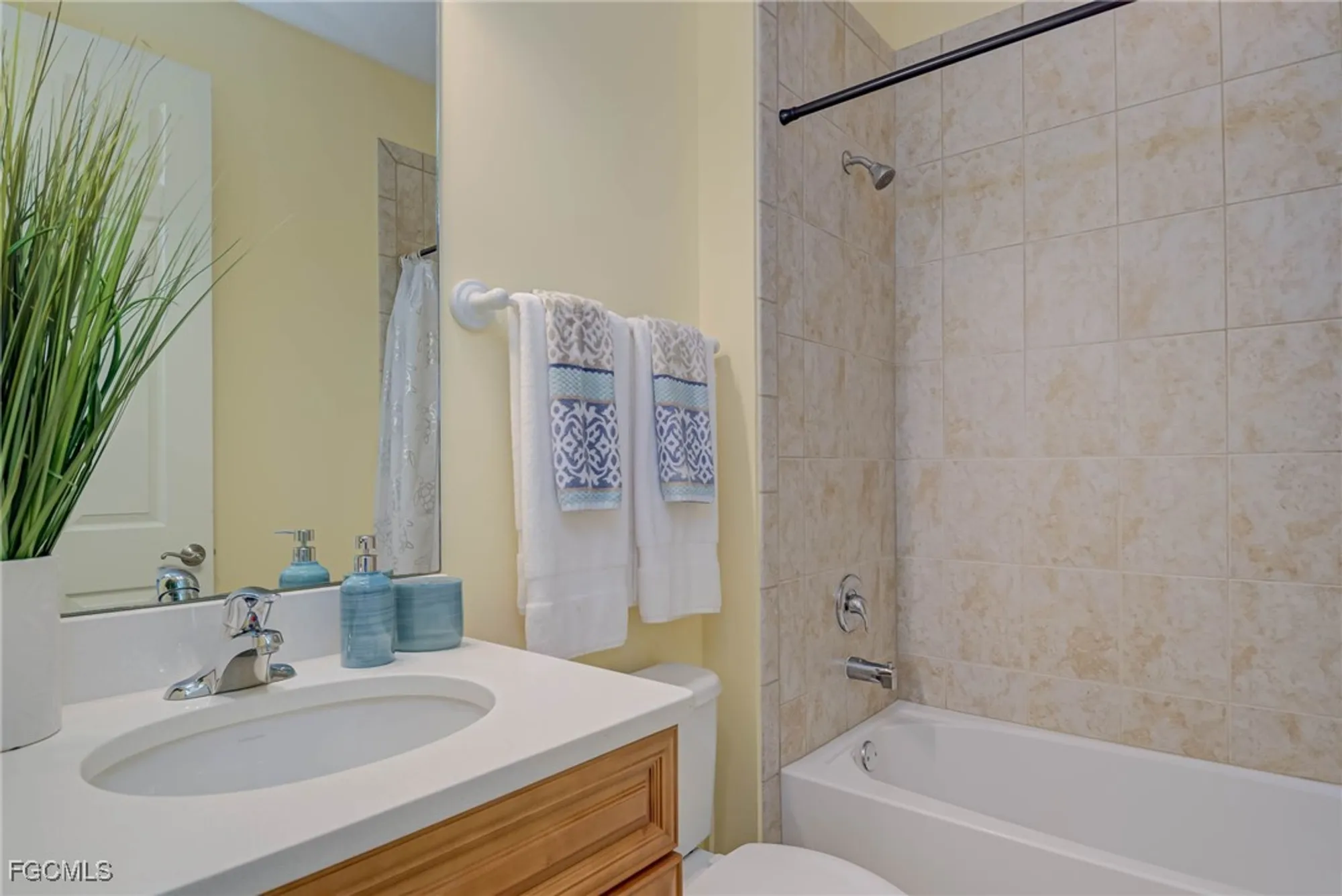 Property Slideshow image 13 of 37 | 11761 adoncia way 3907, Fort Myers, FL, 33912