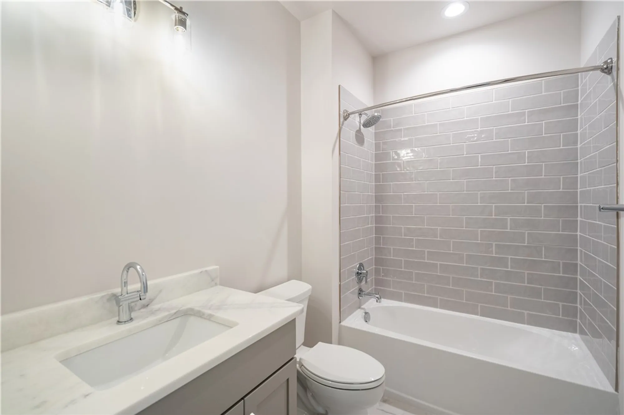 Property Slideshow image 25 of 47 | 3395 westport, Williamsburg, VA, 23188