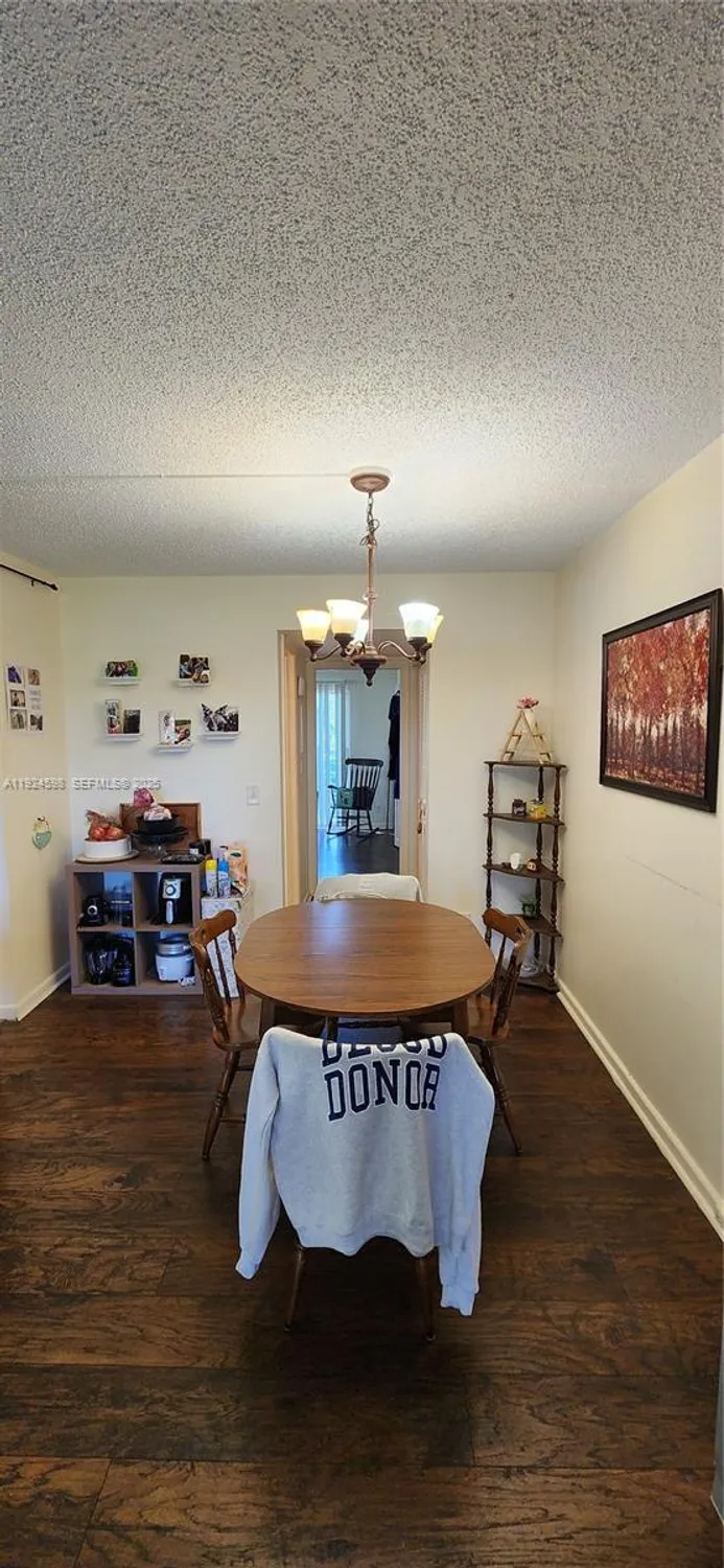 Property Slideshow image 7 of 13 | 191 preston e unit e, Boca Raton, FL, 33434