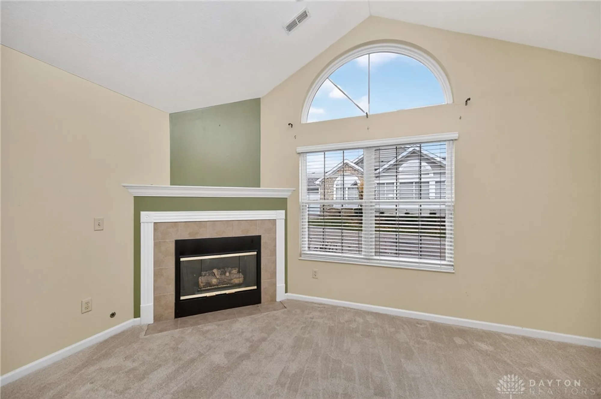 Property Slideshow image 28 of 54 | 4618 cobblestone dr, Tipp City, OH, 45371