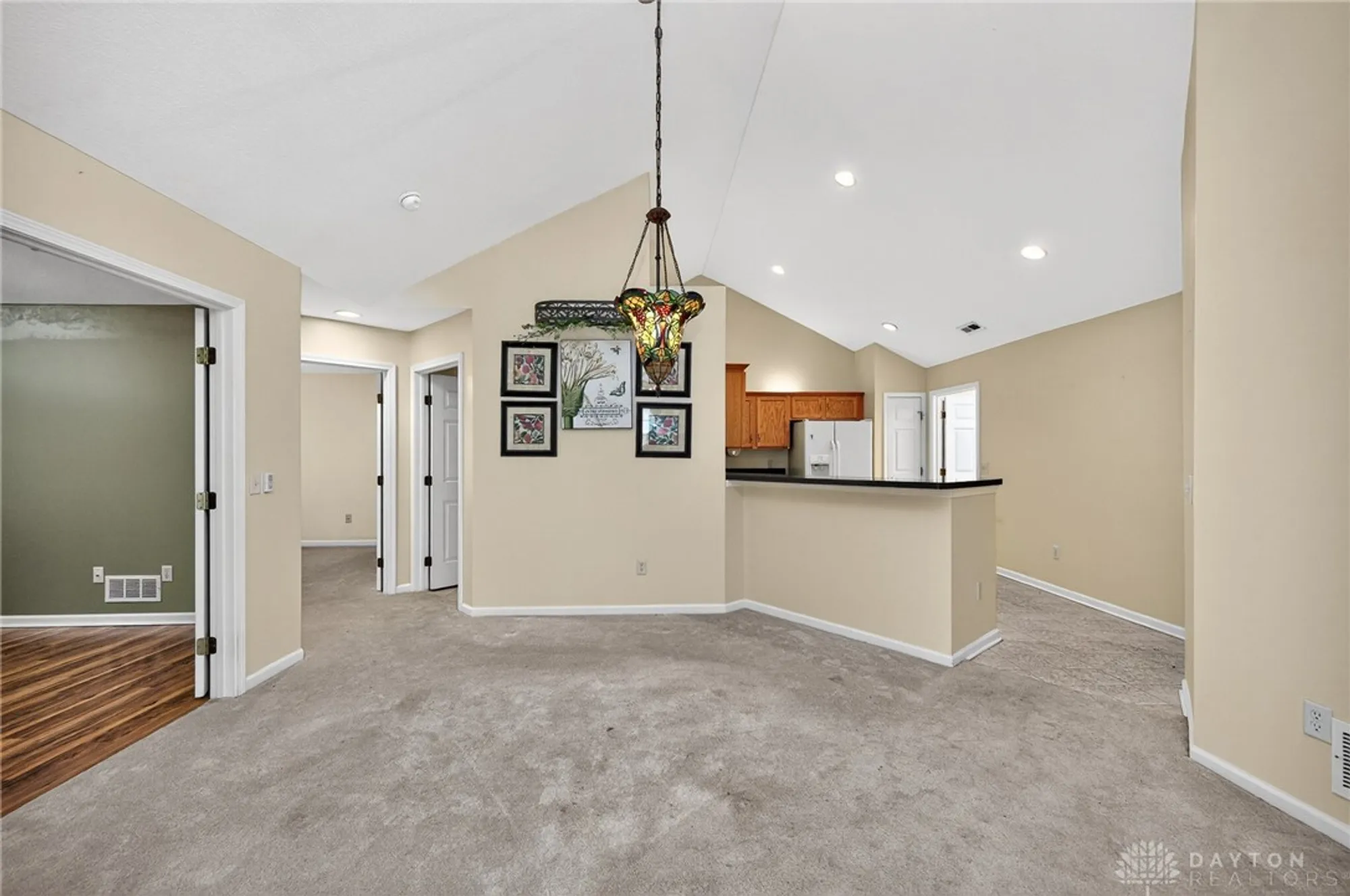 Property Slideshow image 21 of 54 | 4618 cobblestone dr, Tipp City, OH, 45371