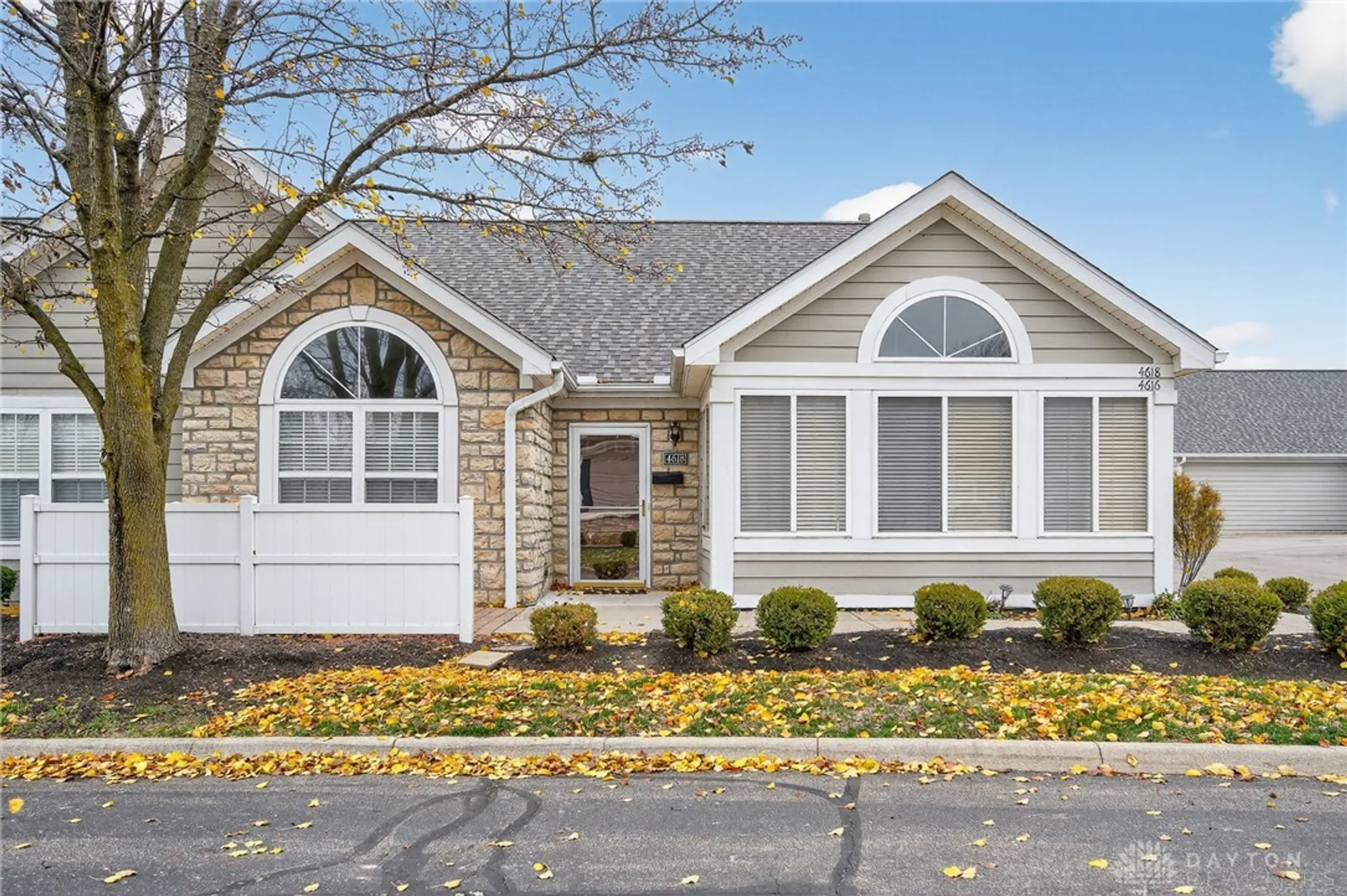 Property Slideshow image 4 of 54 | 4618 cobblestone dr, Tipp City, OH, 45371