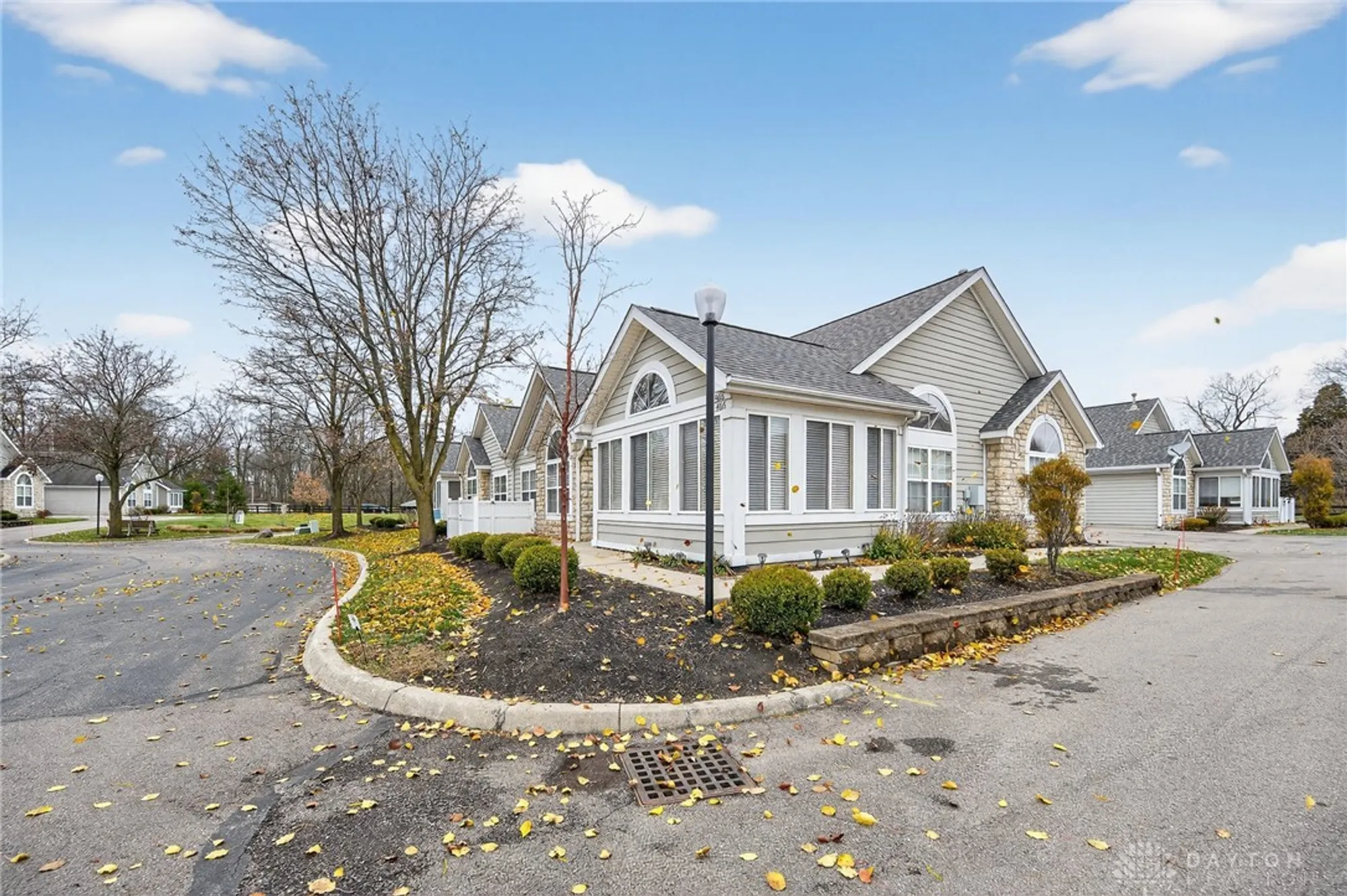 Property Slideshow image 5 of 54 | 4618 cobblestone dr, Tipp City, OH, 45371