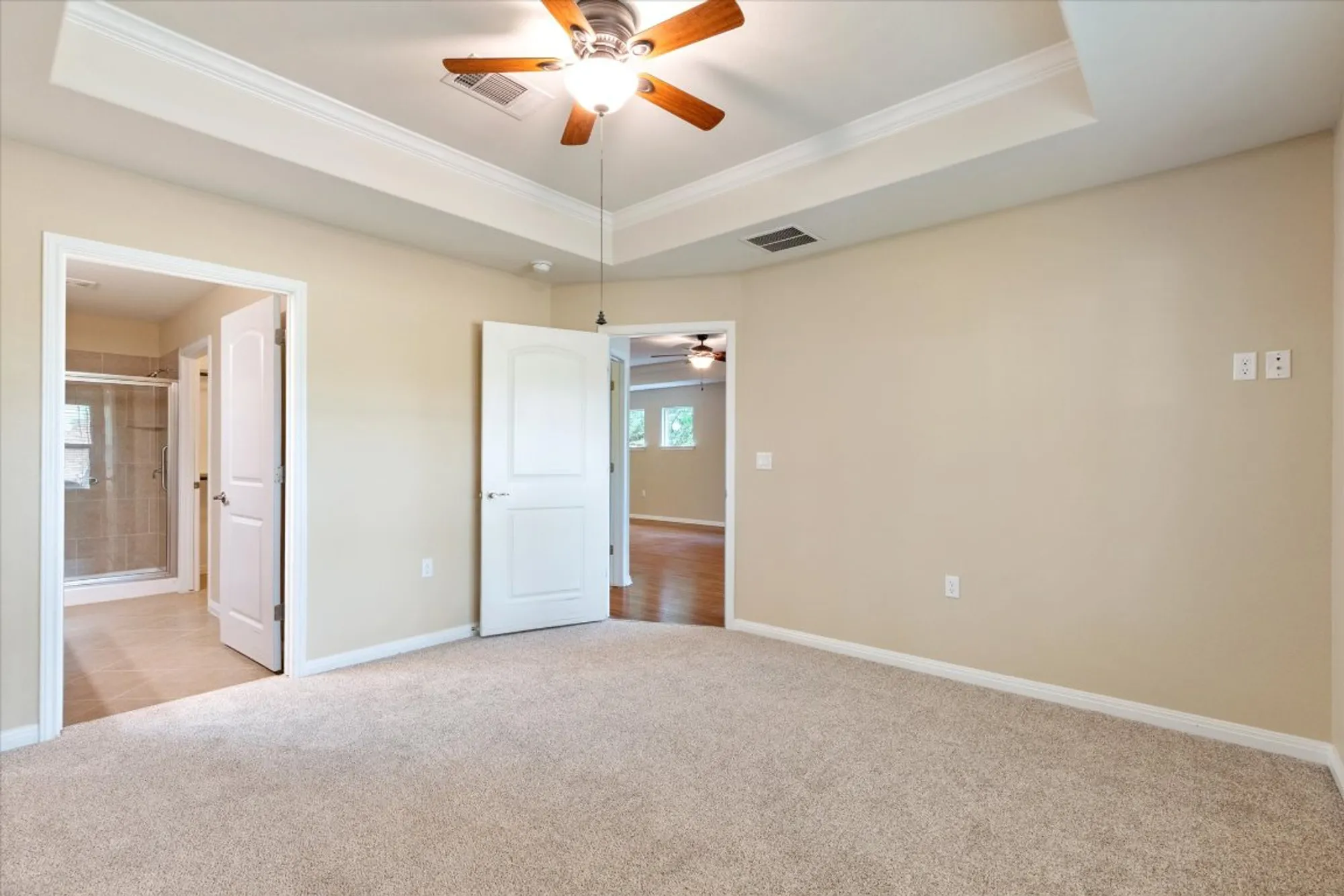 Property Slideshow image 17 of 29 | 510 holiday creek ln, Georgetown, TX, 78633