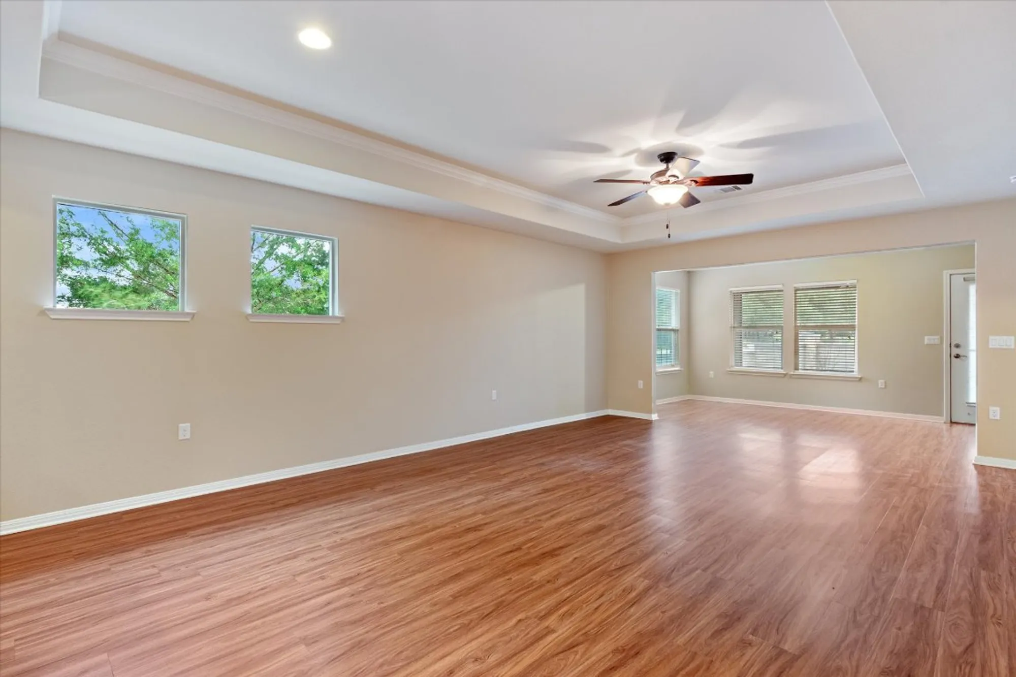 Property Slideshow image 9 of 29 | 510 holiday creek ln, Georgetown, TX, 78633