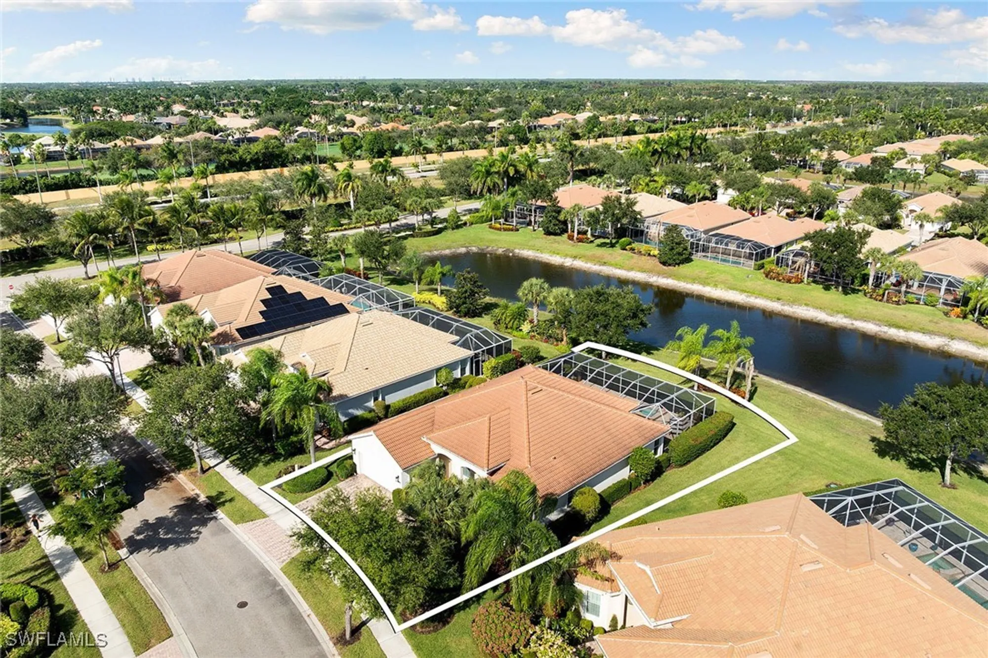 Property Slideshow image 30 of 37 | 15018 cuberra ln, Bonita Springs, FL, 34135