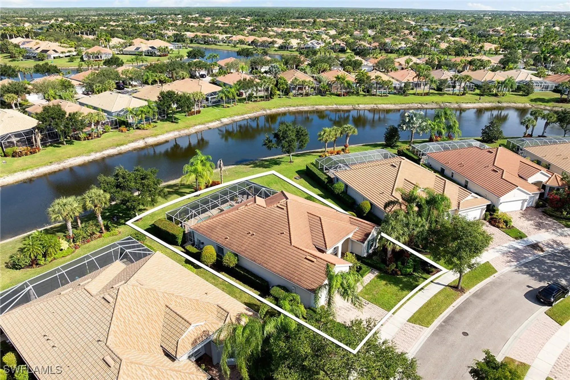 Property Slideshow image 32 of 37 | 15018 cuberra ln, Bonita Springs, FL, 34135