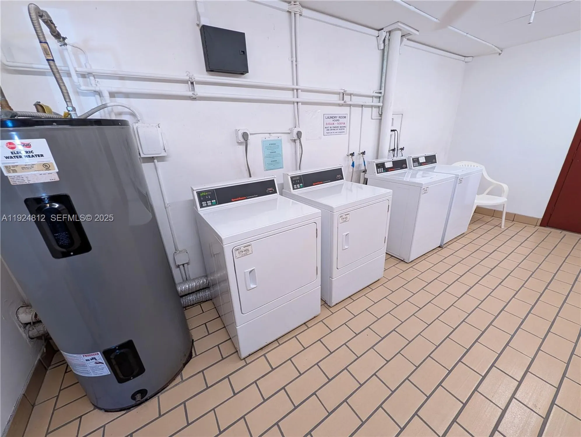 Property Slideshow image 14 of 32 | 850 sw 133rd ter apt 202b, Pembroke Pines, FL, 33027