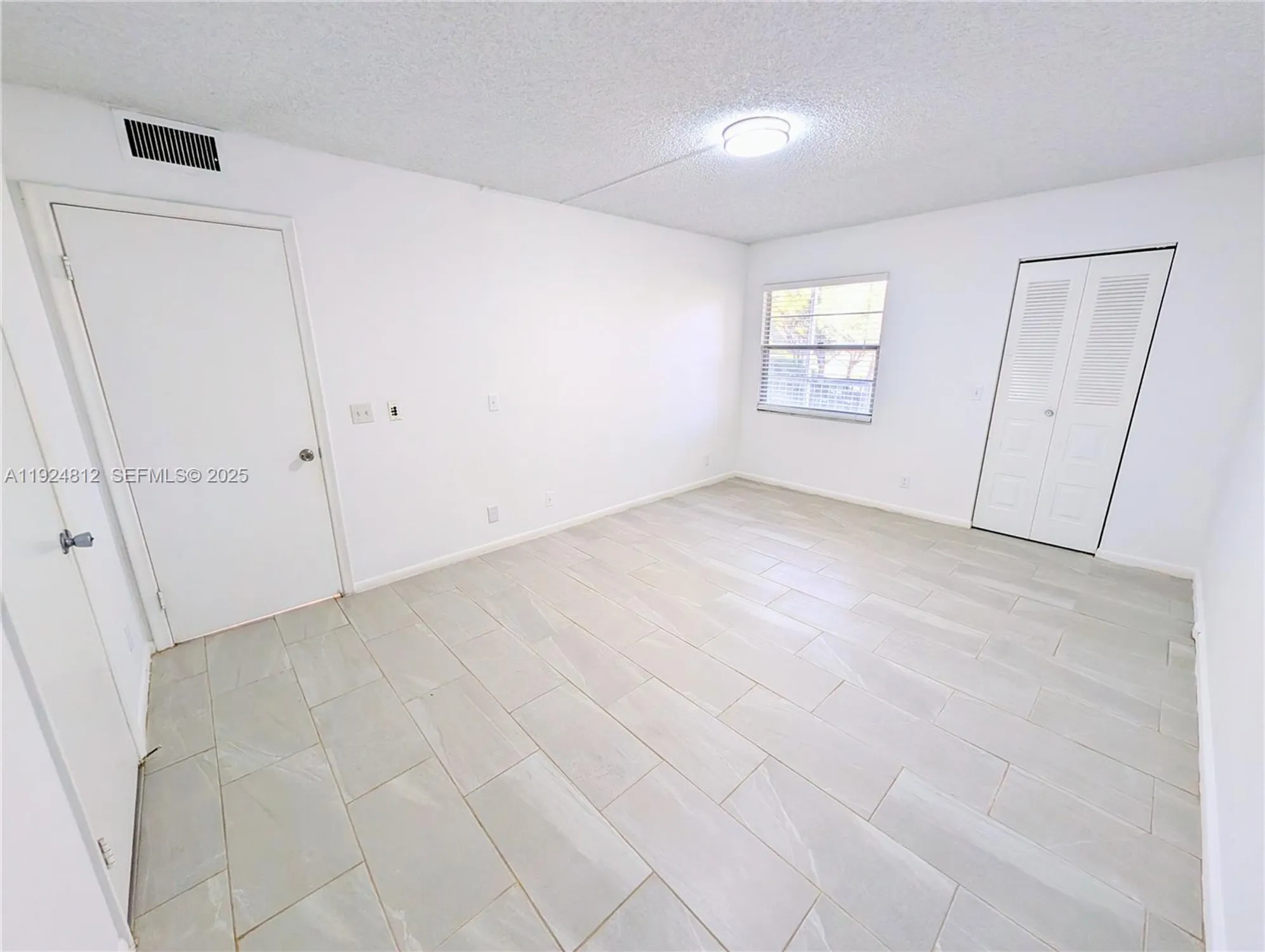 Property Slideshow image 10 of 32 | 850 sw 133rd ter apt 202b, Pembroke Pines, FL, 33027
