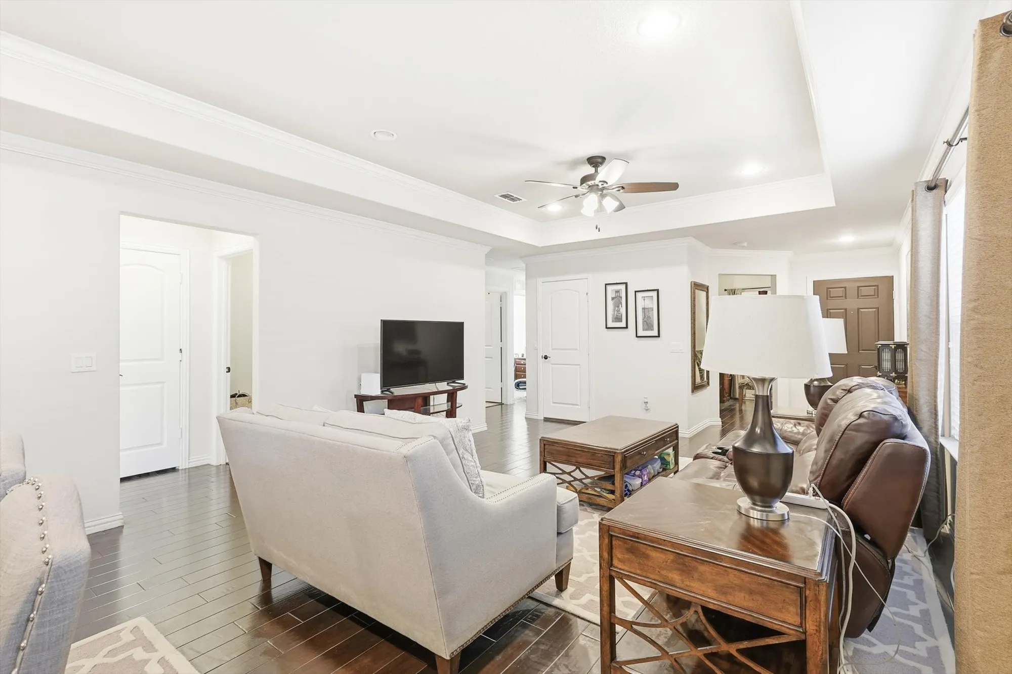 Property Slideshow image 11 of 40 | 7992 cool river dr, Frisco, TX, 75036