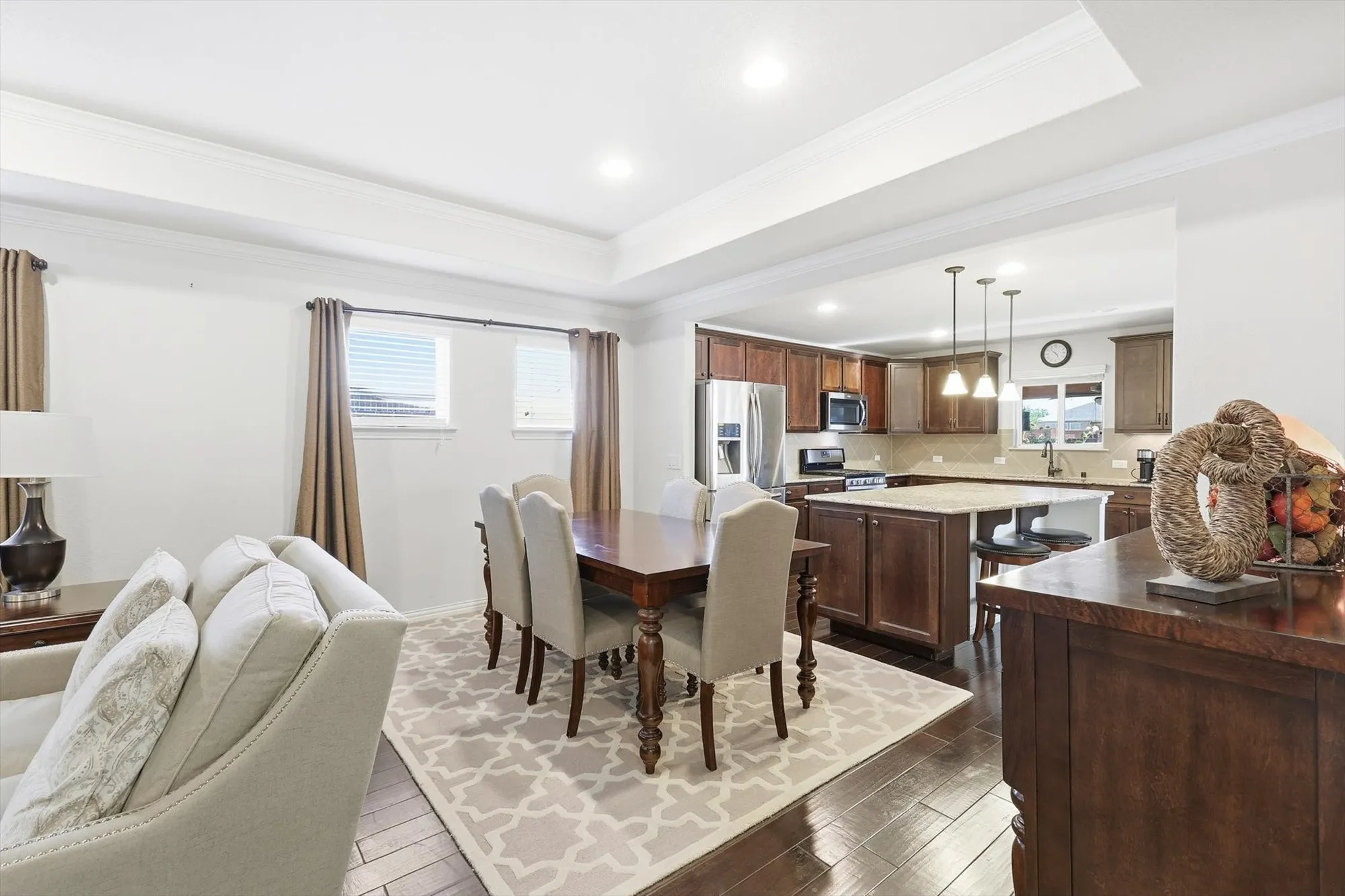 Property Slideshow image 12 of 40 | 7992 cool river dr, Frisco, TX, 75036