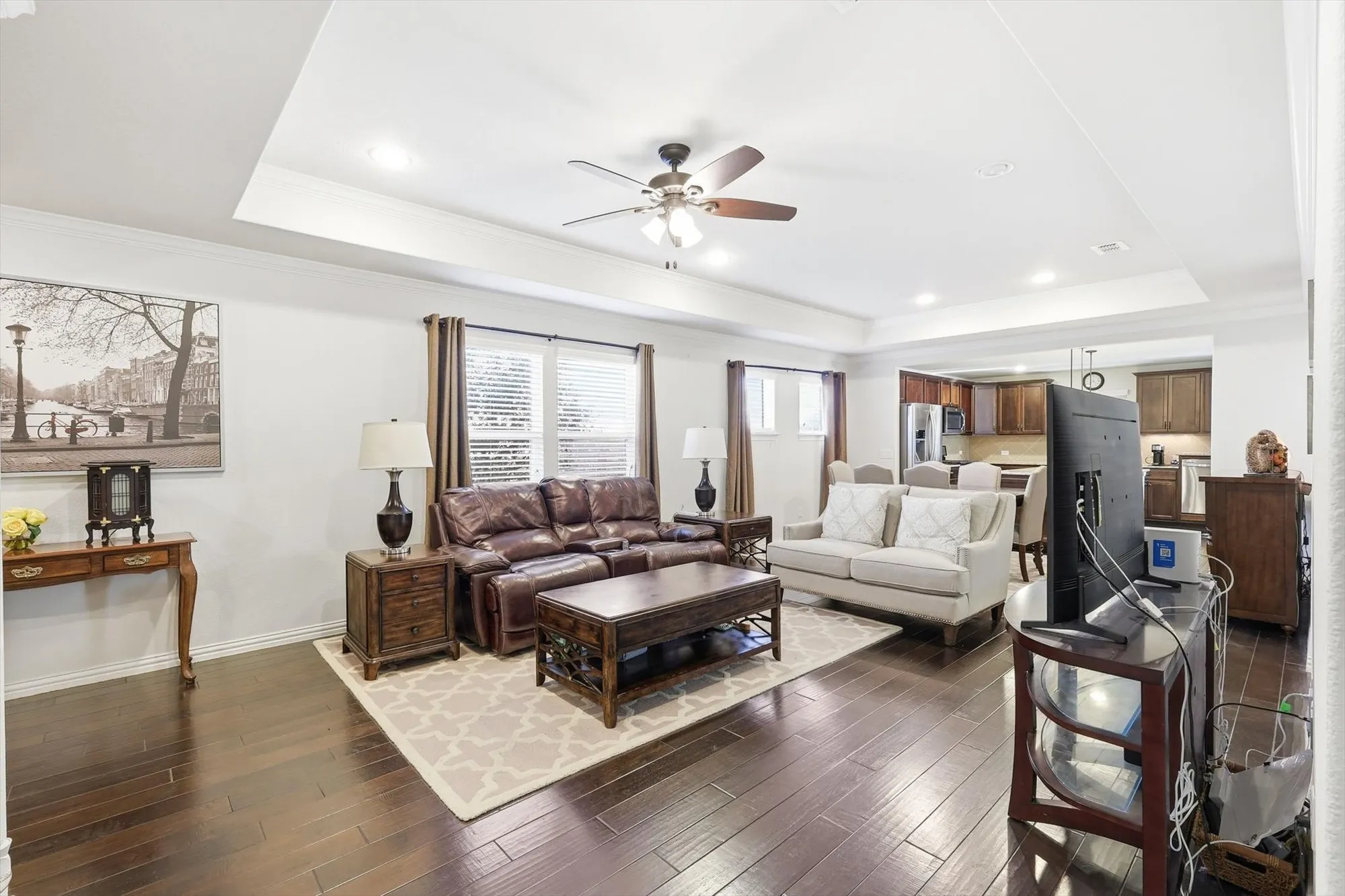 Property Slideshow image 7 of 40 | 7992 cool river dr, Frisco, TX, 75036