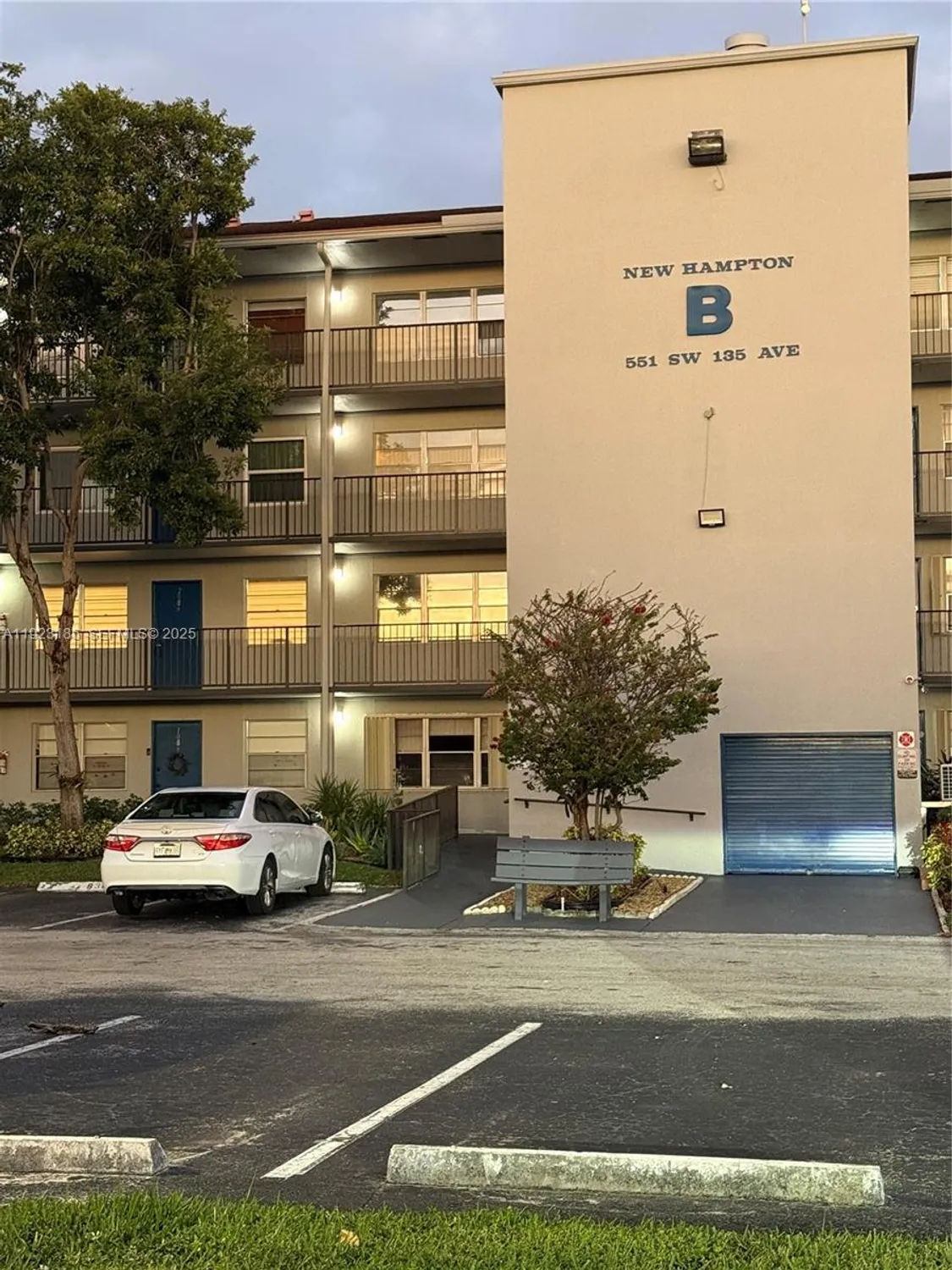 Property Slideshow image 28 of 42 | 551 sw 135th ave b208, Pembroke Pines, FL, 33027