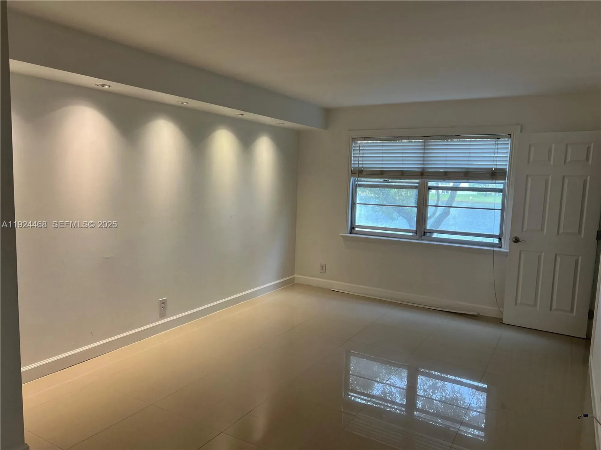 Property Slideshow image 7 of 11 | 13001 sw 15th ct apt 207t, Pembroke Pines, FL, 33027