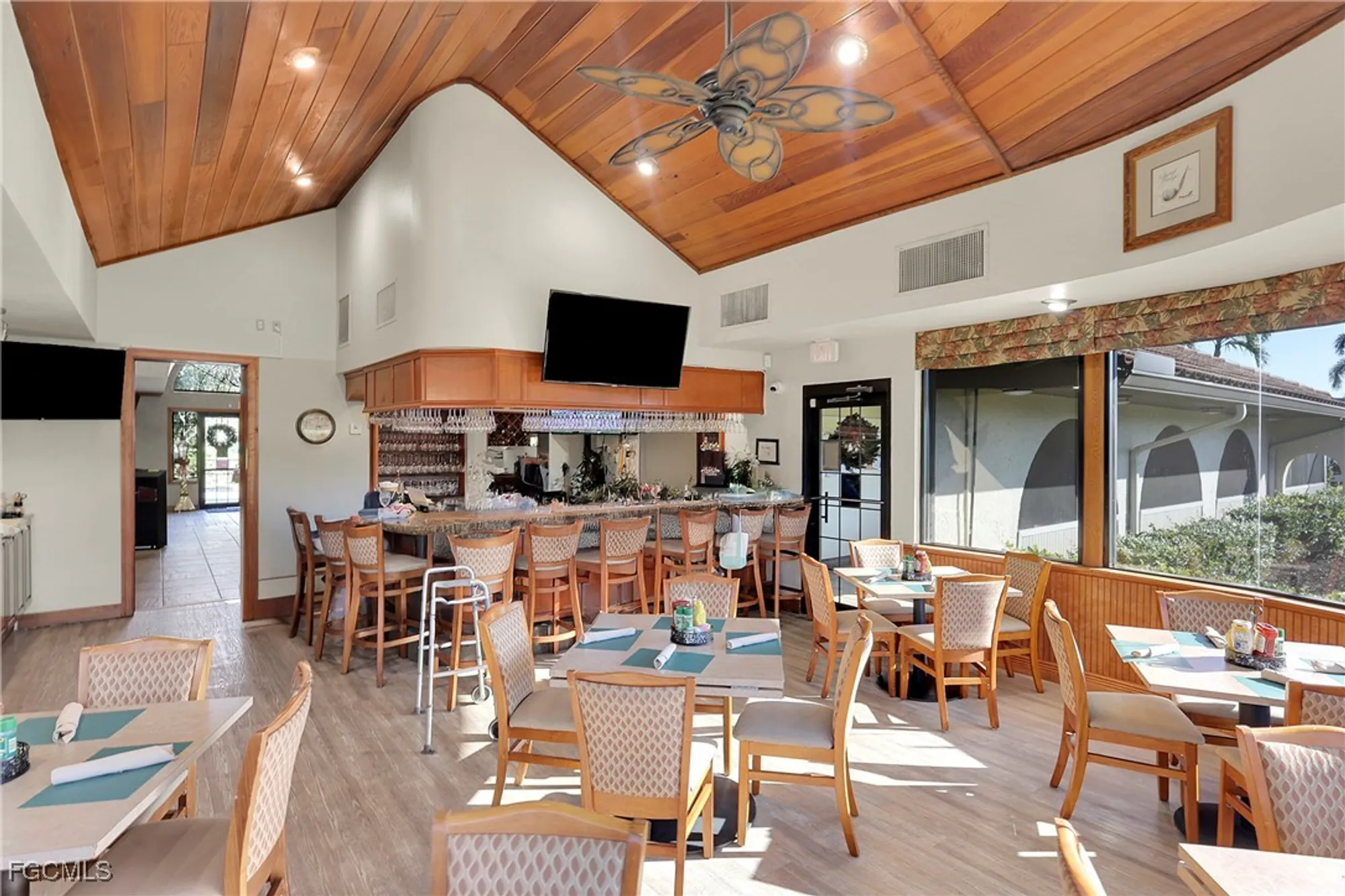 Property Slideshow image 33 of 43 | 12699 cold stream dr, Fort Myers, FL, 33912