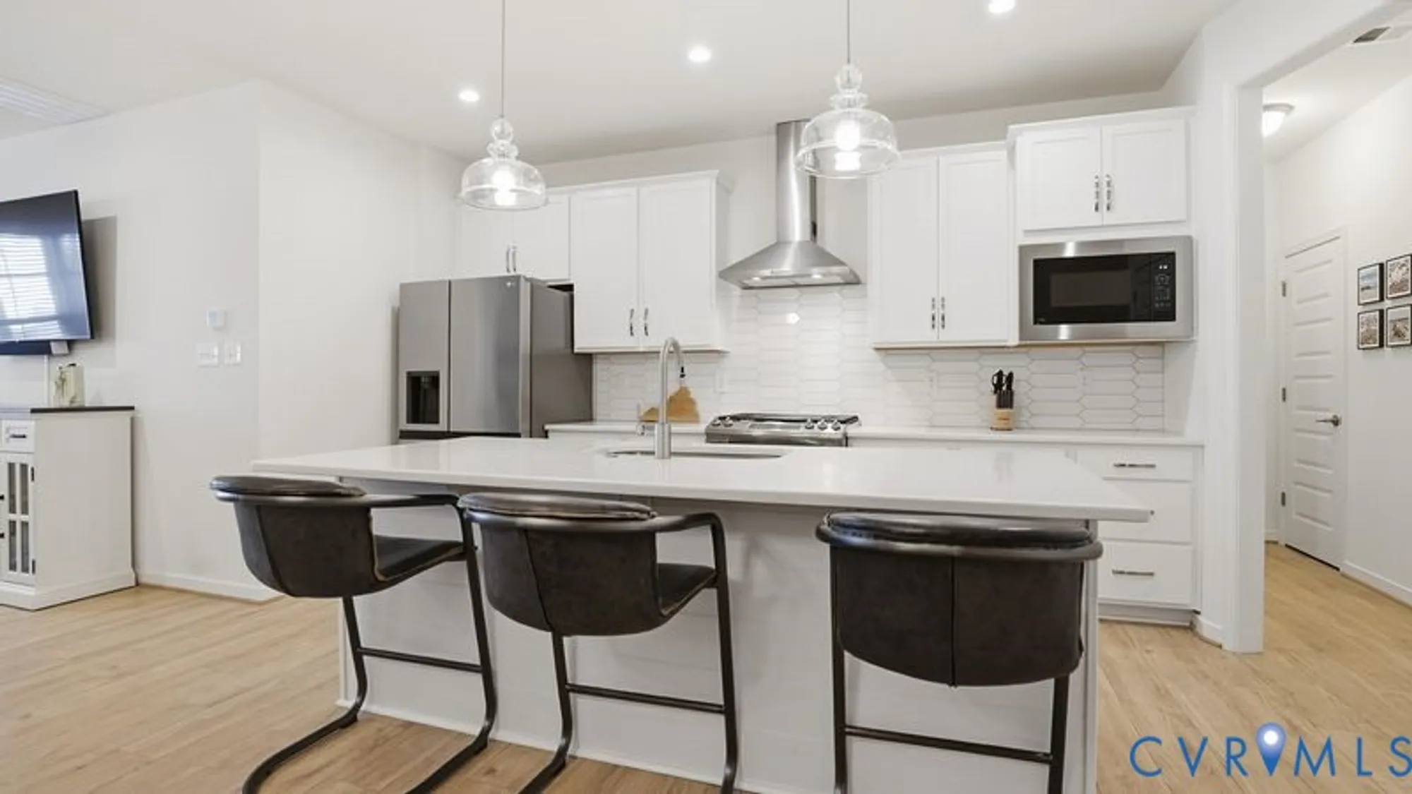 Property Slideshow image 9 of 48 | 9212 cerulean pl, Richmond, VA, 23238