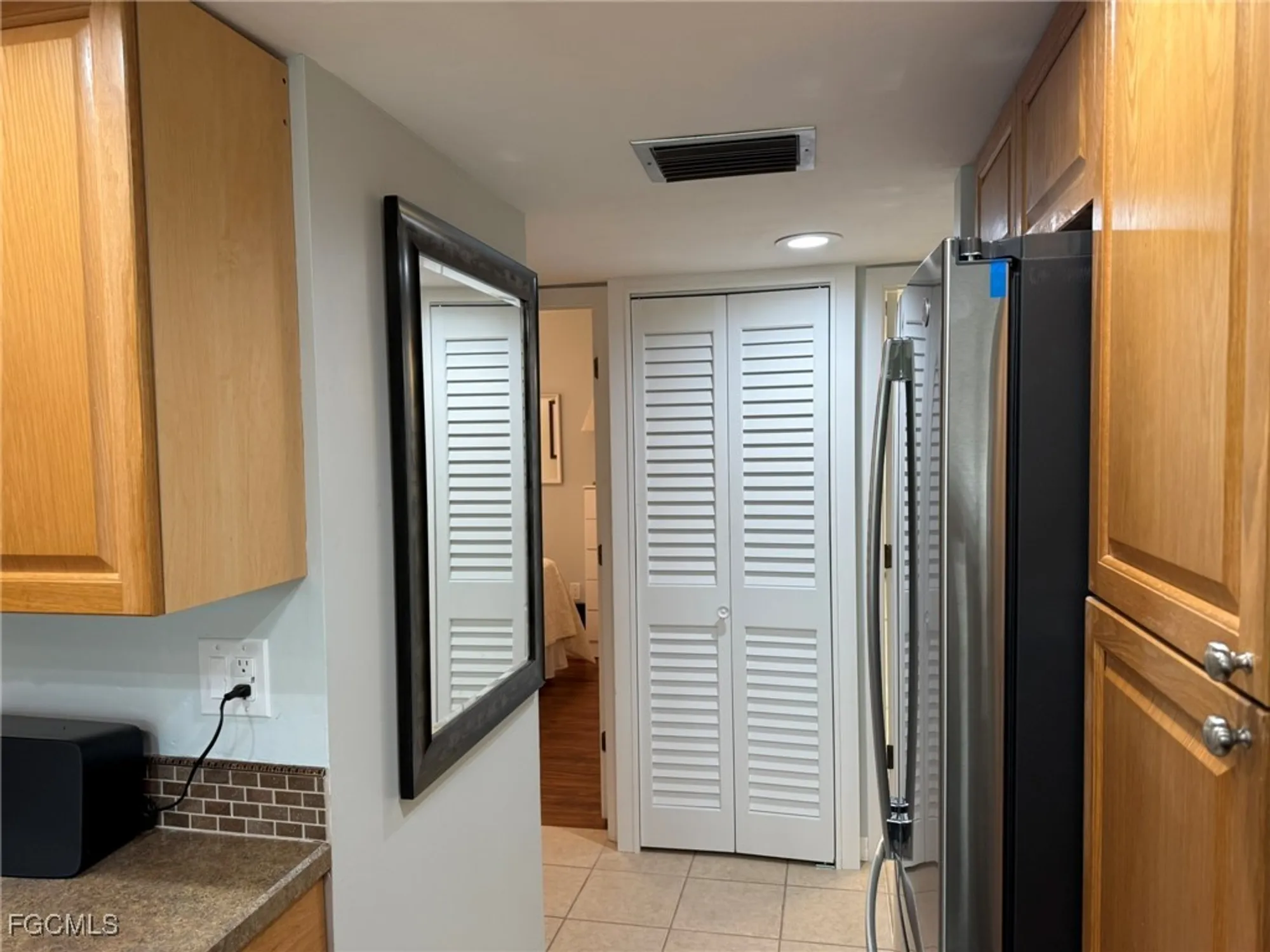 Property Slideshow image 10 of 48 | 5630 trailwinds dr 215, Fort Myers, FL, 33907