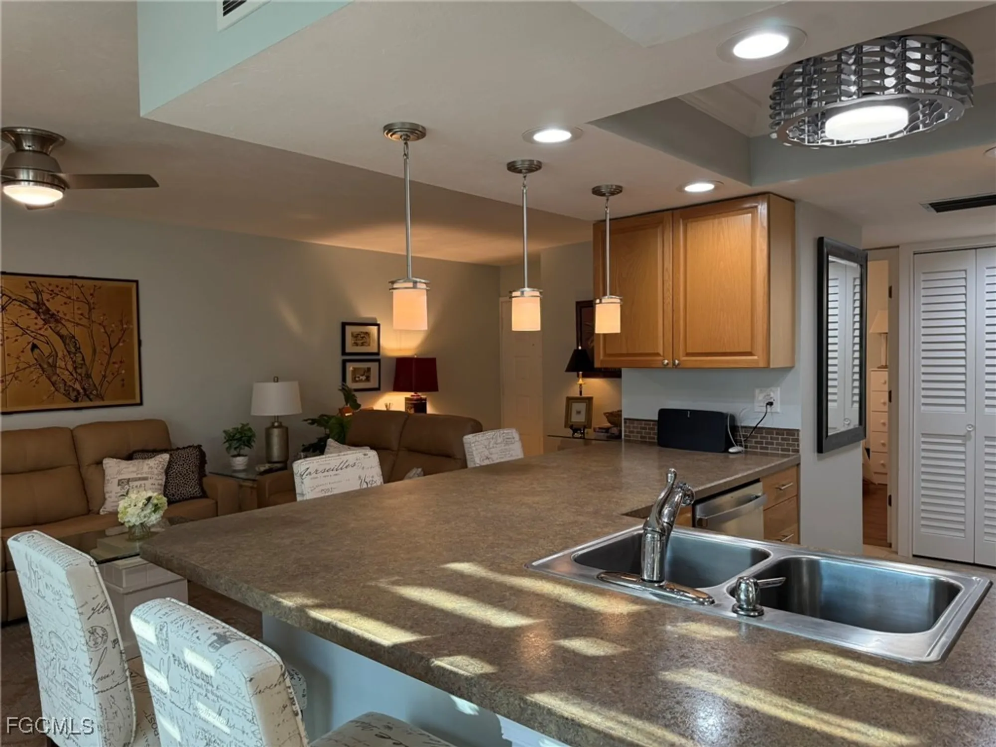 Property Slideshow image 26 of 48 | 5630 trailwinds dr 215, Fort Myers, FL, 33907