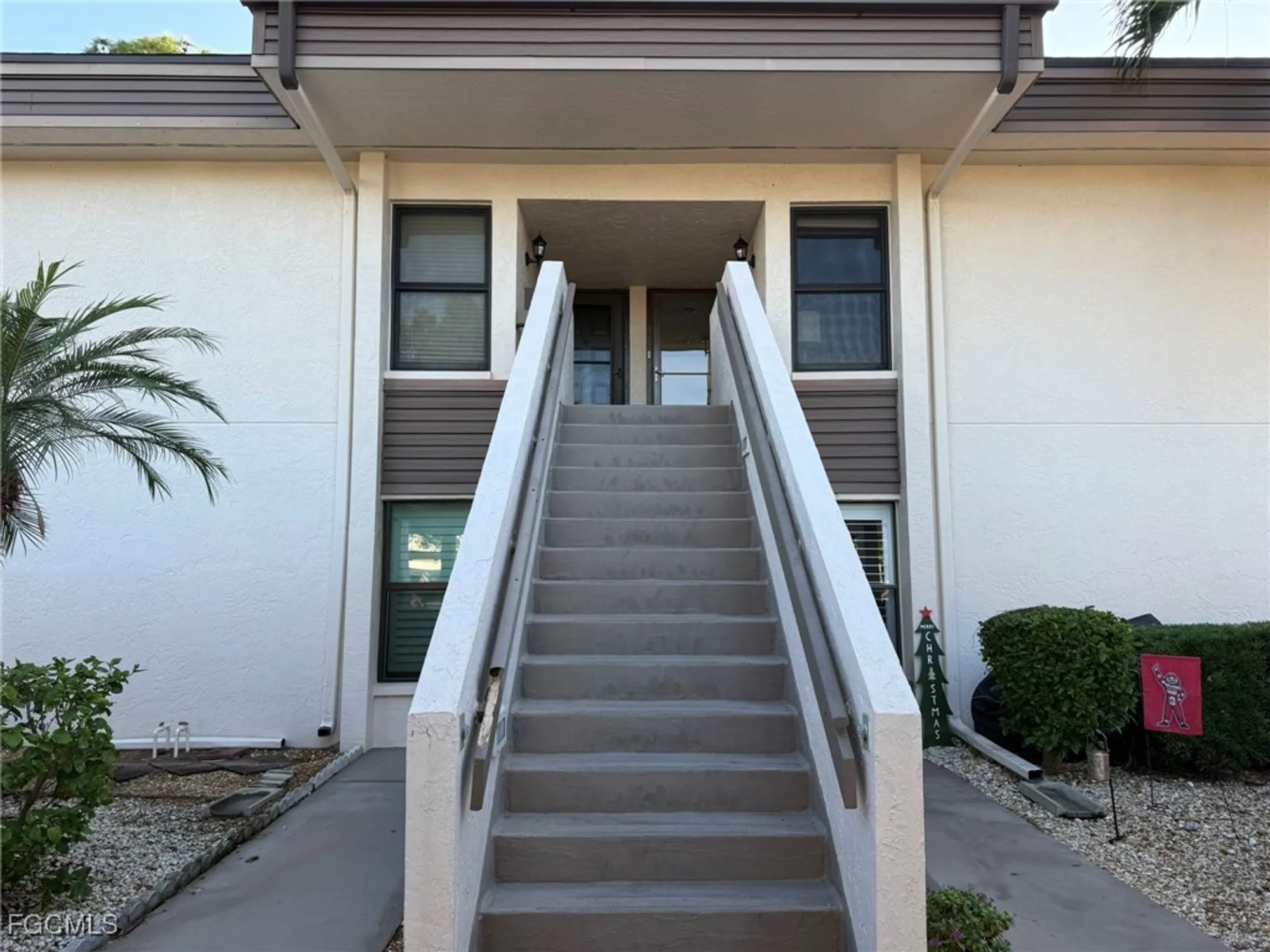 Property Slideshow image 46 of 48 | 5630 trailwinds dr 215, Fort Myers, FL, 33907