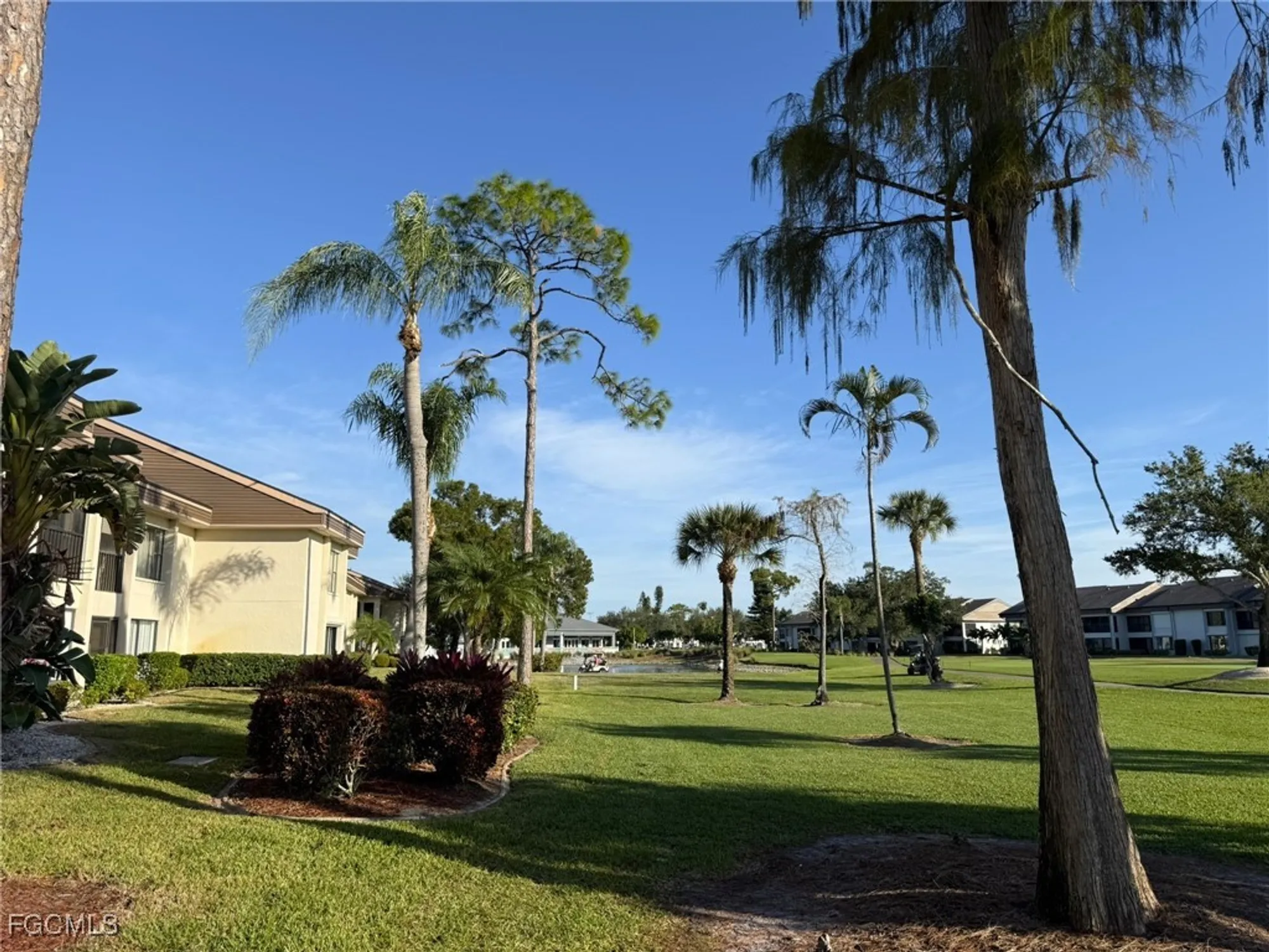 Property Slideshow image 7 of 48 | 5630 trailwinds dr 215, Fort Myers, FL, 33907