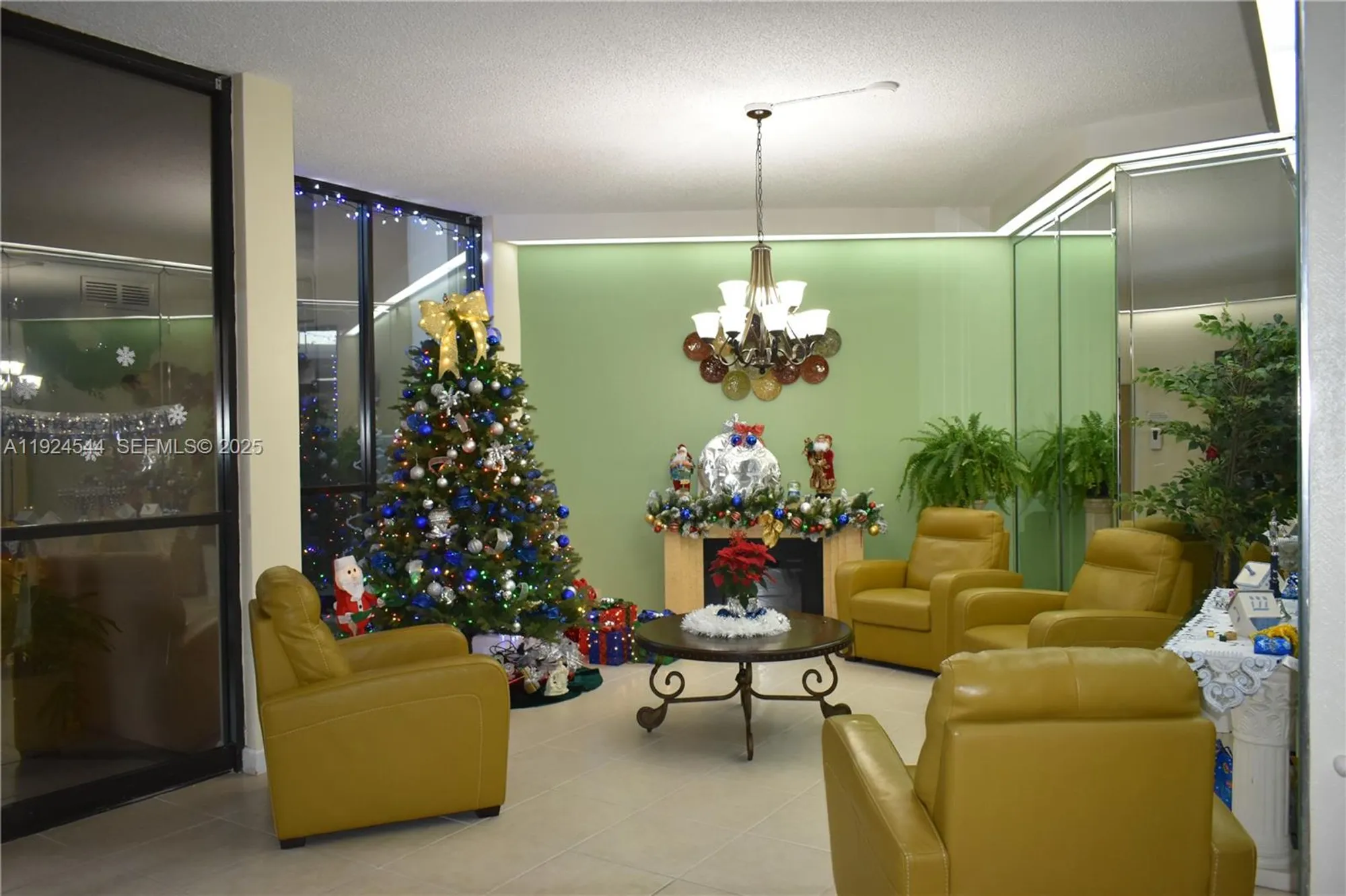 Property Slideshow image 17 of 37 | 1100 saint charles pl 308, Pembroke Pines, FL, 33026