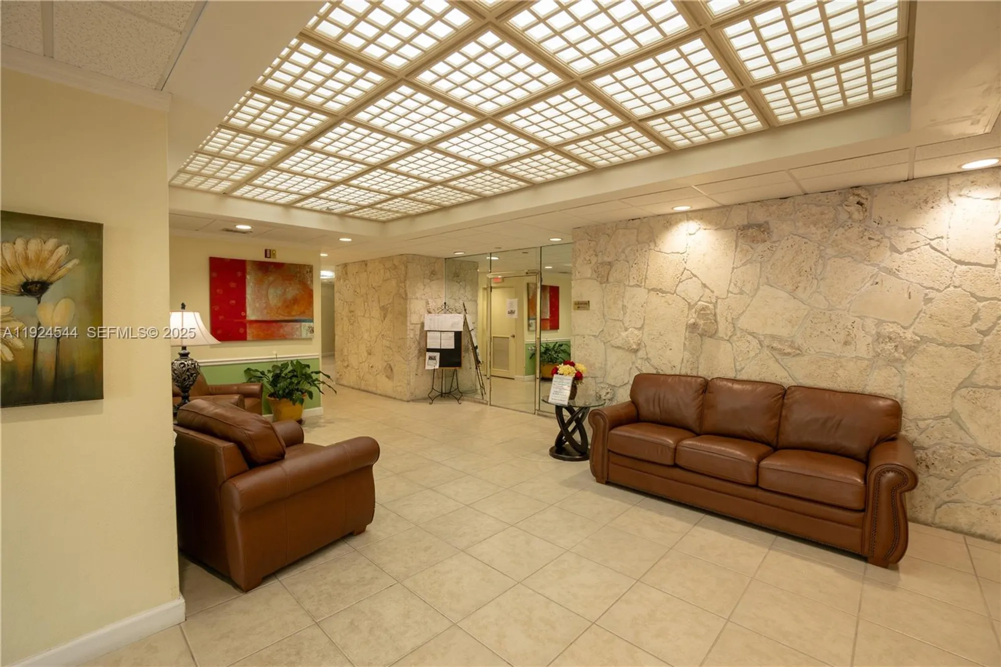Property Slideshow image 19 of 37 | 1100 saint charles pl 308, Pembroke Pines, FL, 33026