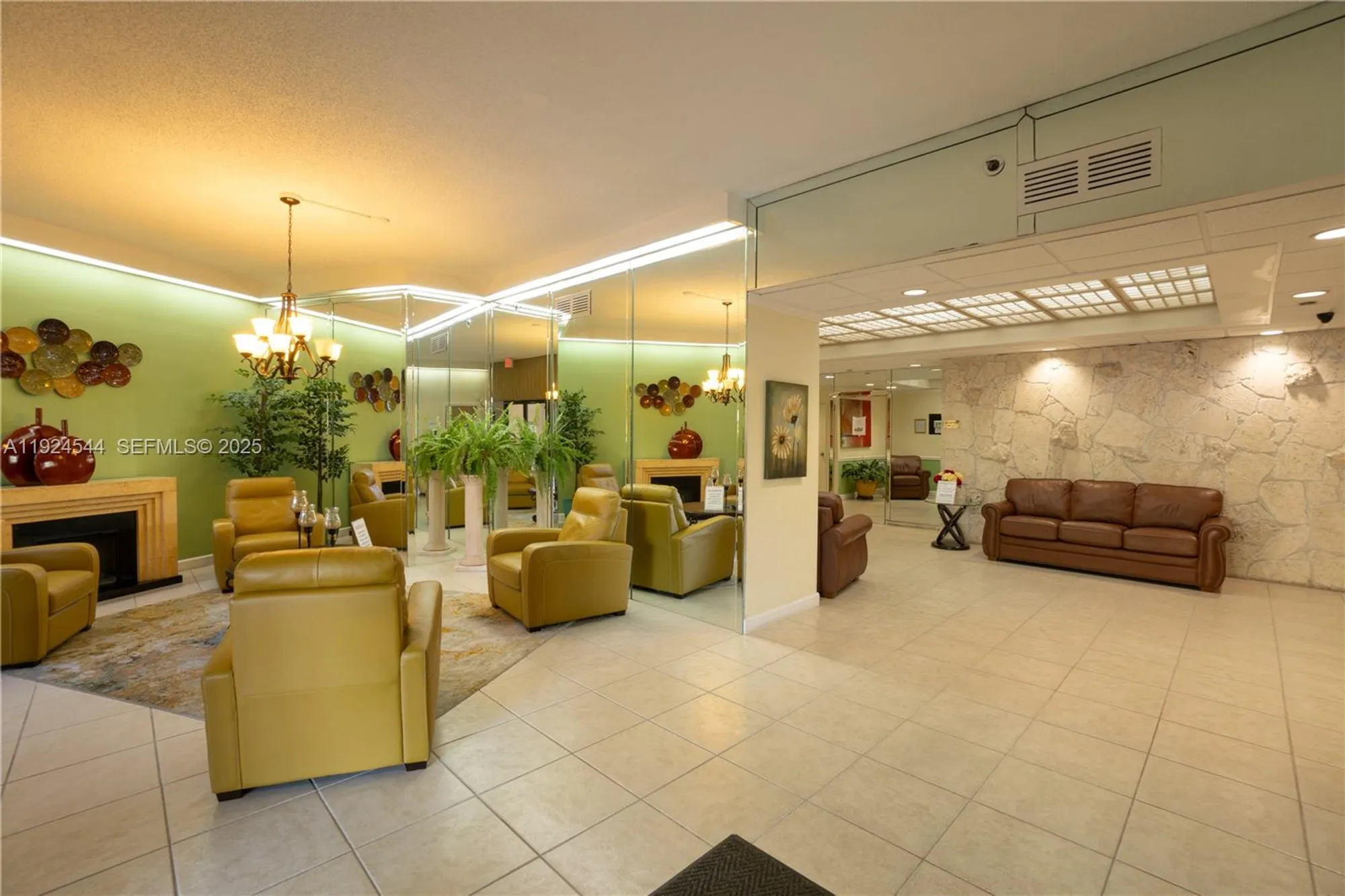 Property Slideshow image 20 of 37 | 1100 saint charles pl 308, Pembroke Pines, FL, 33026