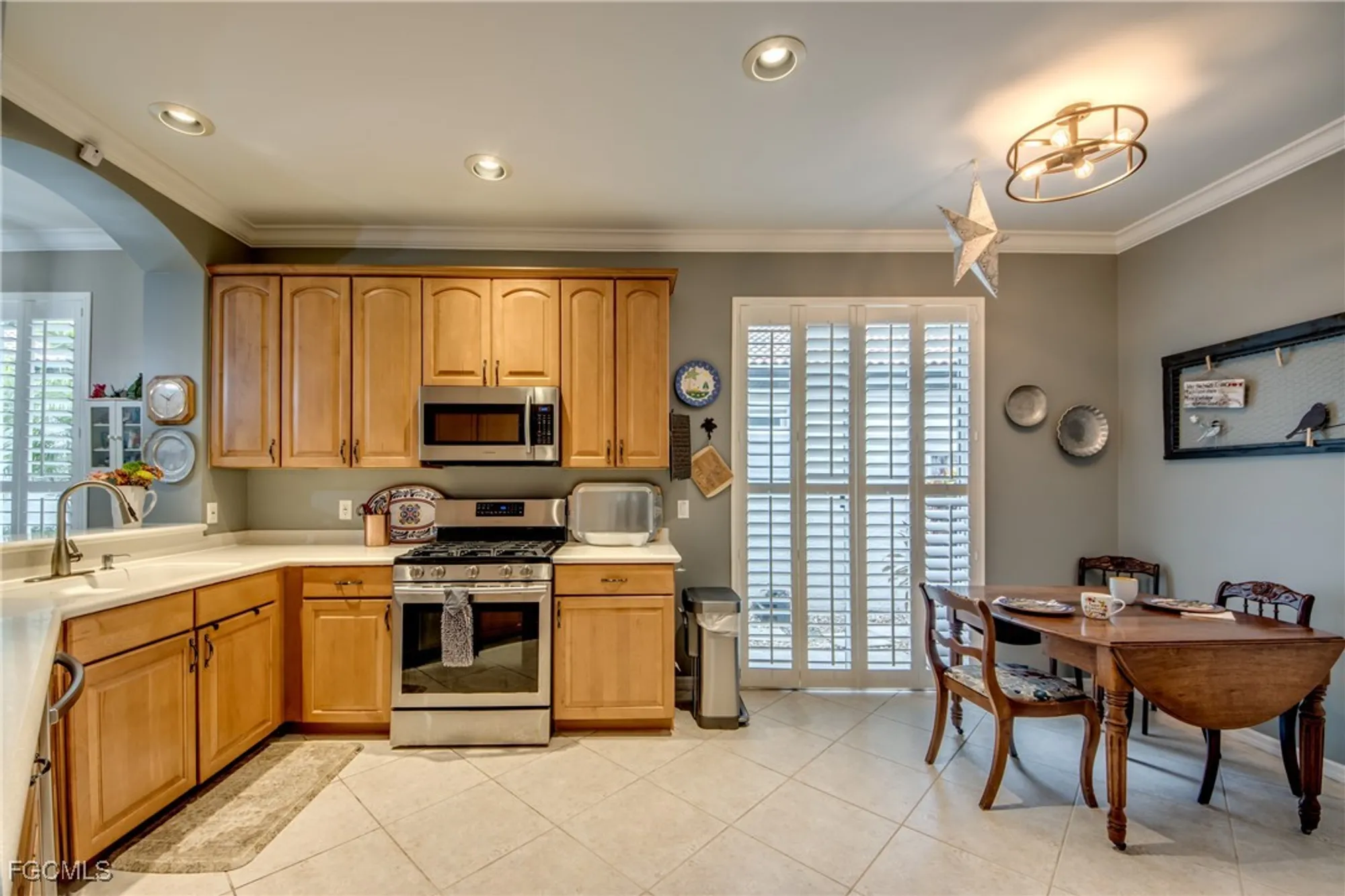 Property Slideshow image 15 of 45 | 10645 avila cir, Fort Myers, FL, 33913