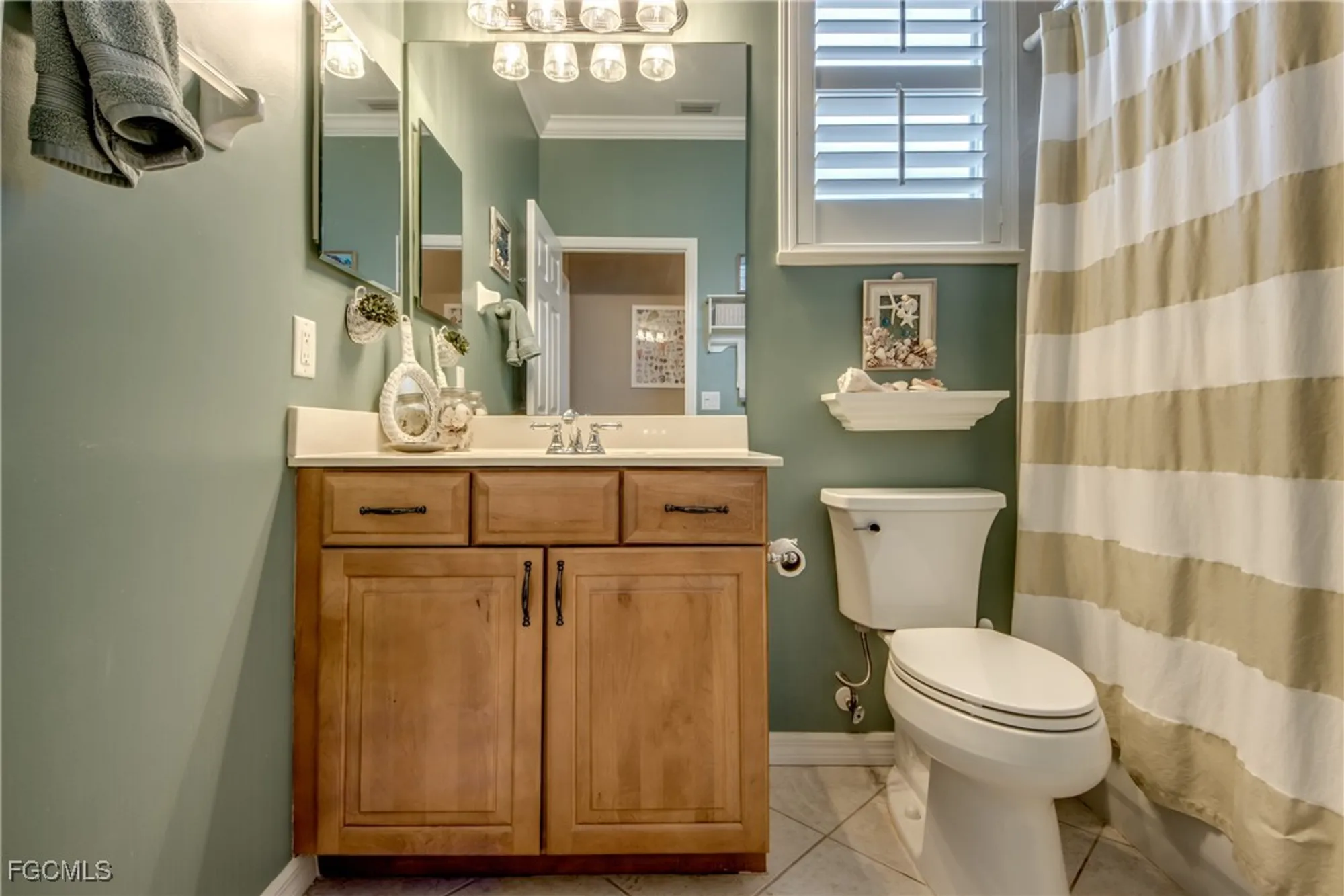 Property Slideshow image 30 of 45 | 10645 avila cir, Fort Myers, FL, 33913