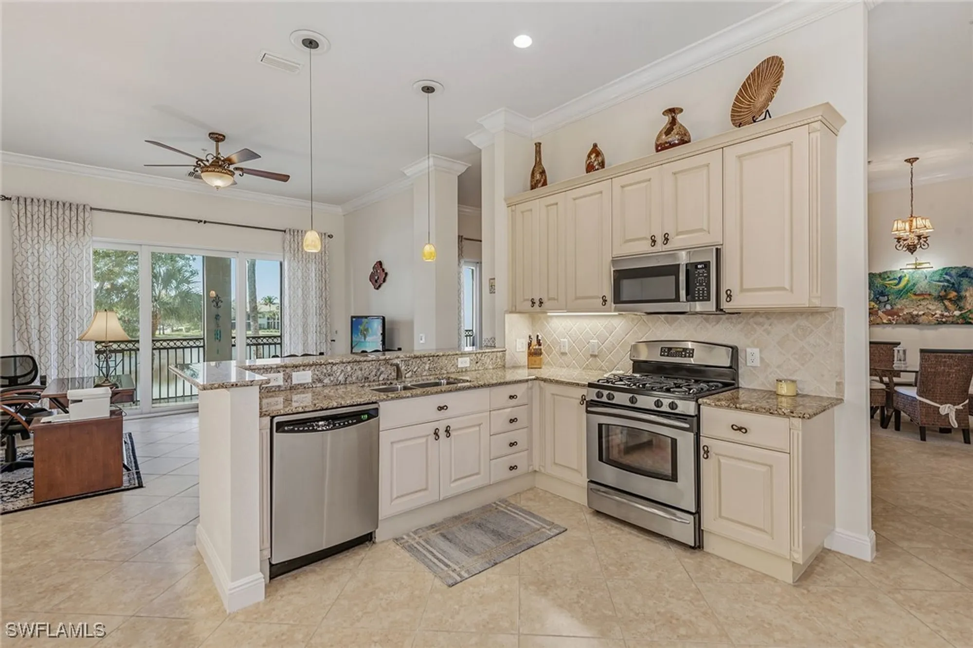 Property Slideshow image 10 of 49 | 9271 museo cir 203, Naples, FL, 34114