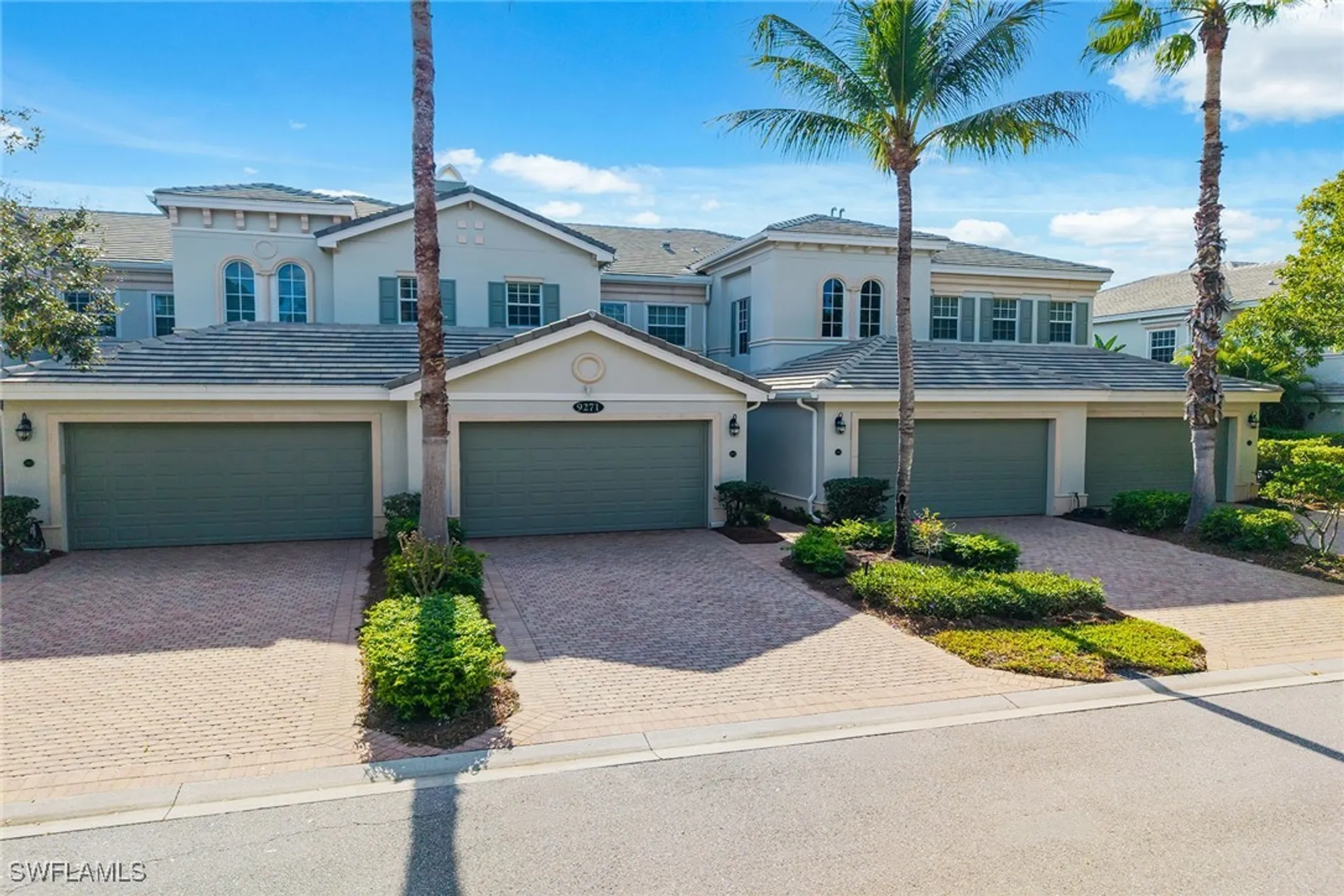 Property Slideshow image 30 of 49 | 9271 museo cir 203, Naples, FL, 34114