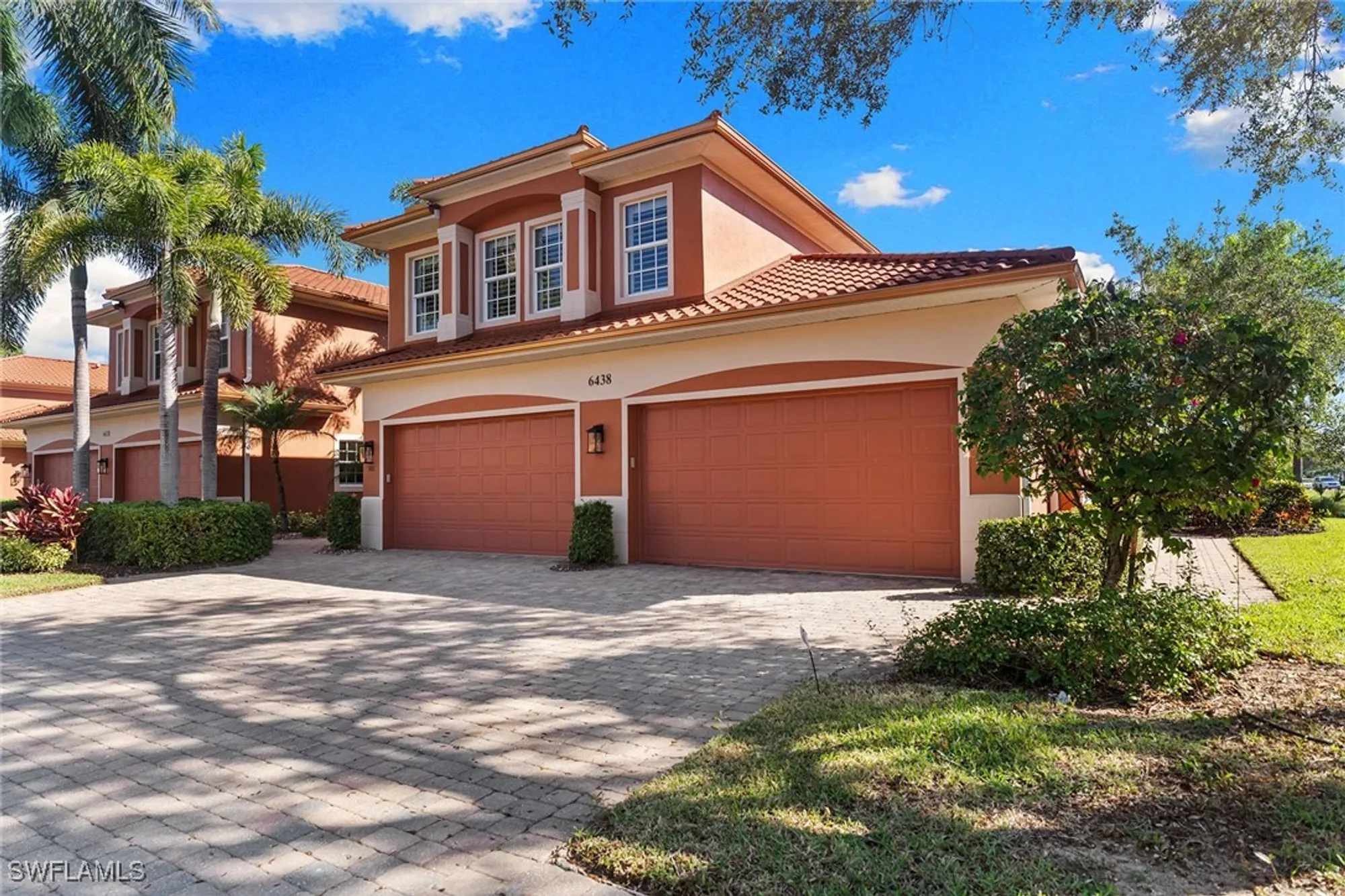 Property Slideshow image 32 of 41 | 6438 legacy cir apt 304, Naples, FL, 34113
