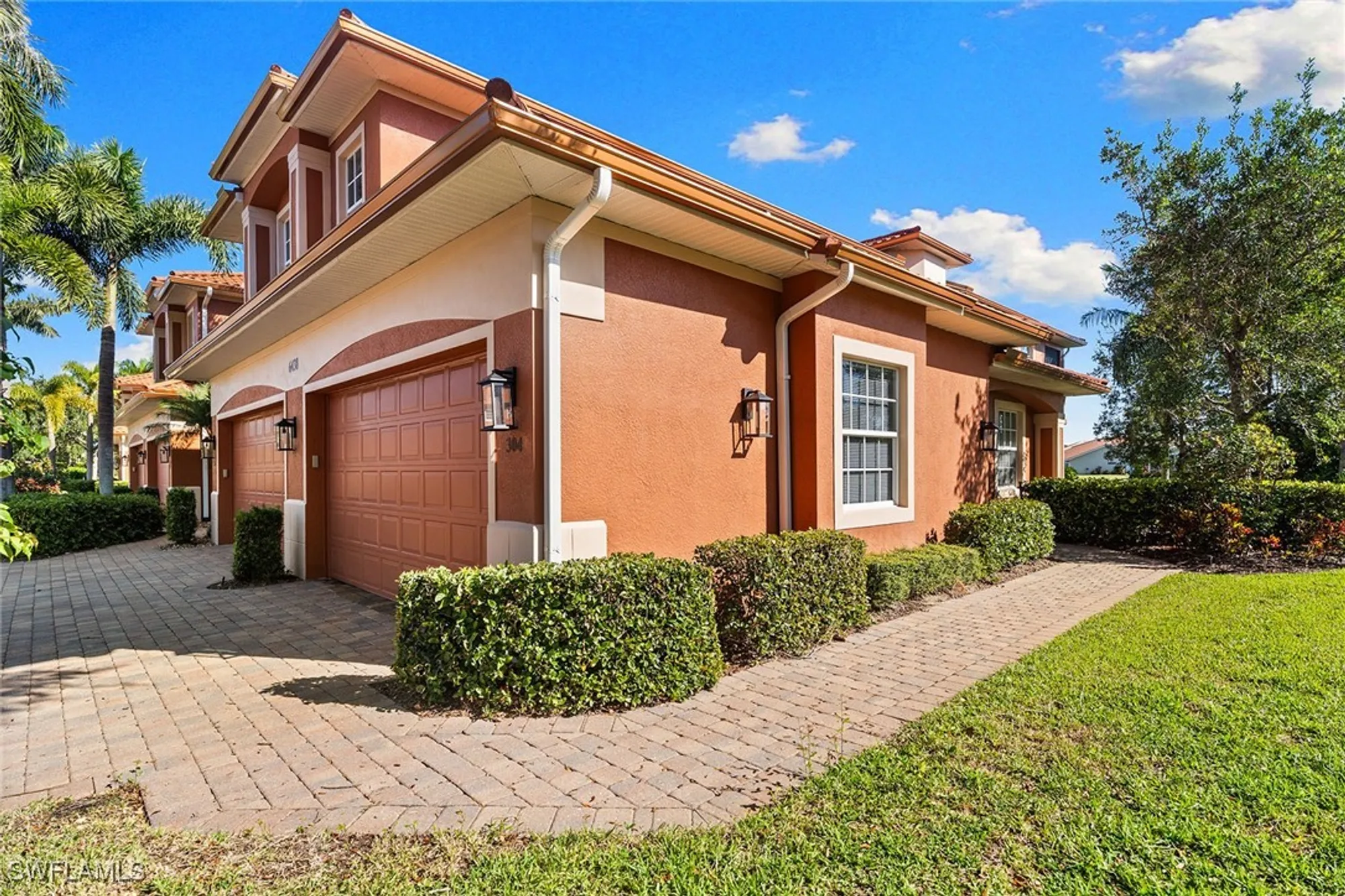 Property Slideshow image 33 of 41 | 6438 legacy cir apt 304, Naples, FL, 34113