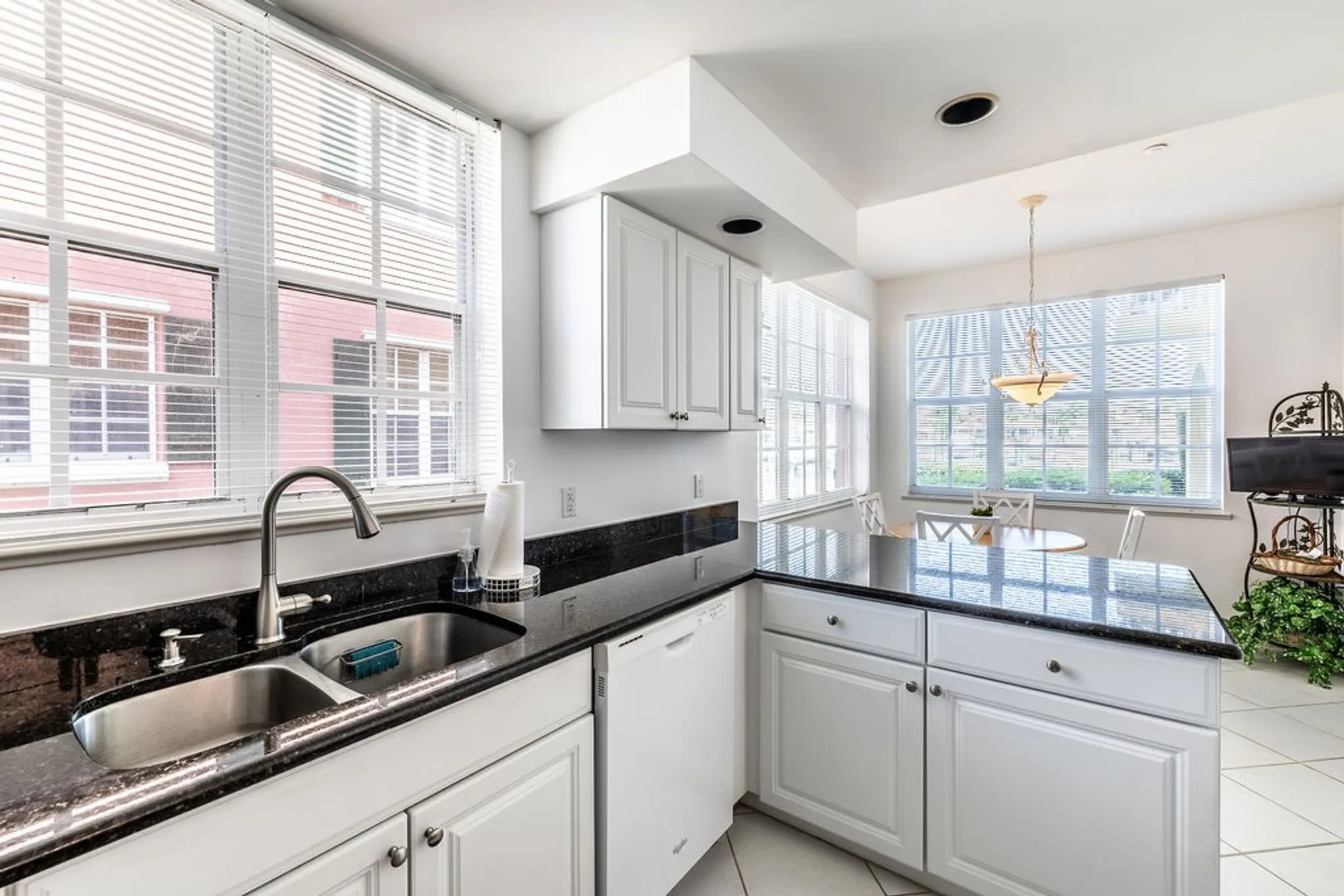 Property Slideshow image 16 of 27 | 5520 n harbor village dr 101, Vero Beach, FL, 32967