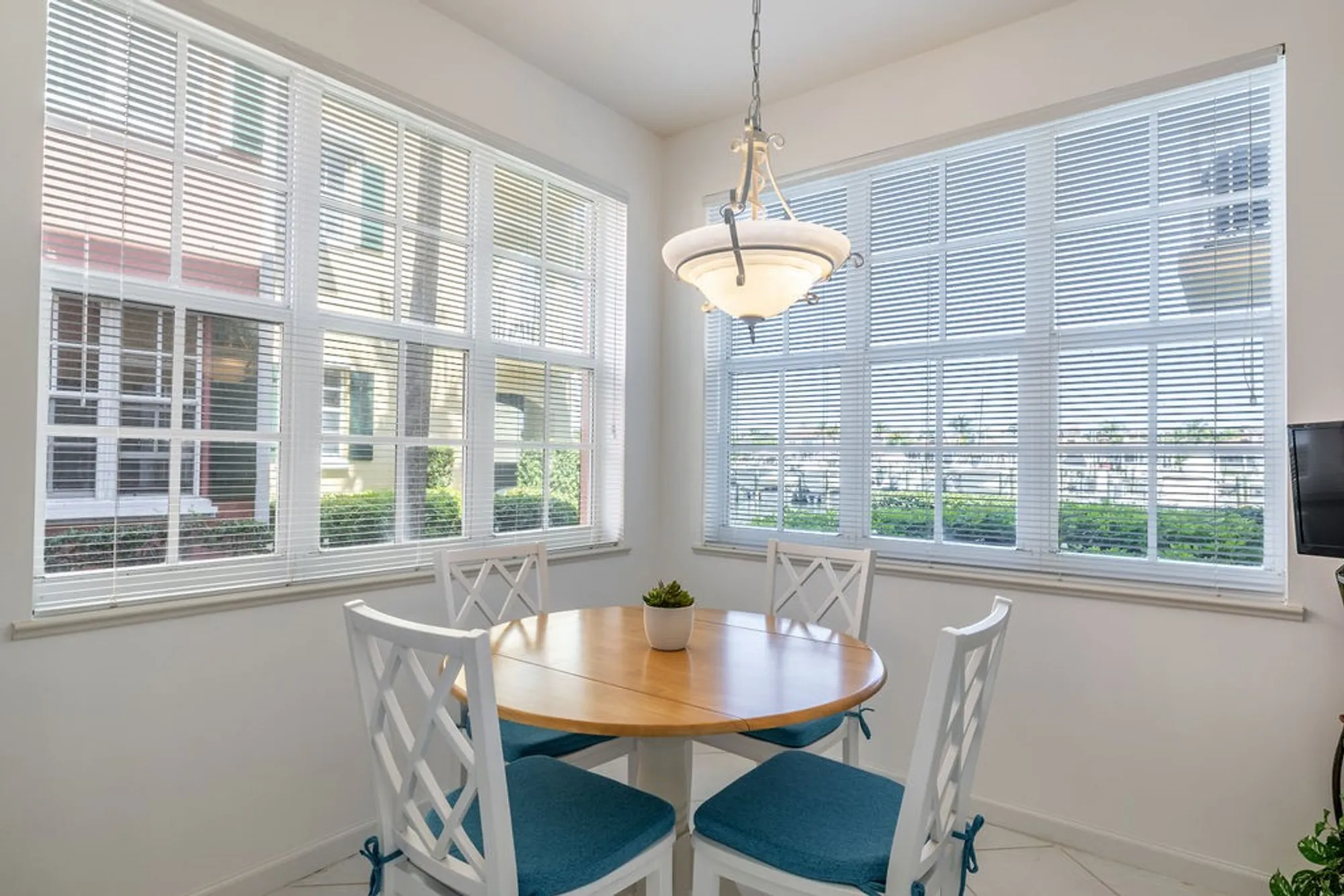 Property Slideshow image 17 of 27 | 5520 n harbor village dr 101, Vero Beach, FL, 32967
