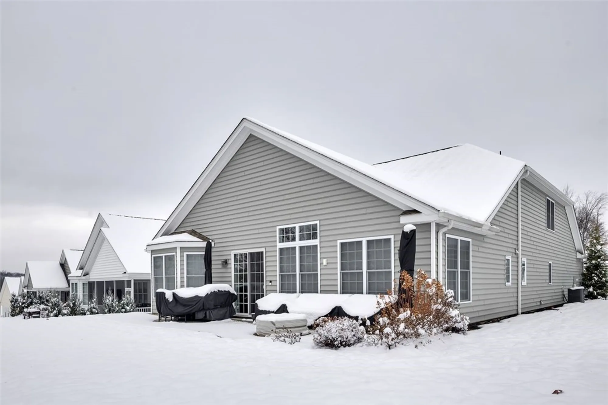 Property Slideshow image 19 of 43 | 288 jefferson ln, Cranberry Twp, PA, 16066