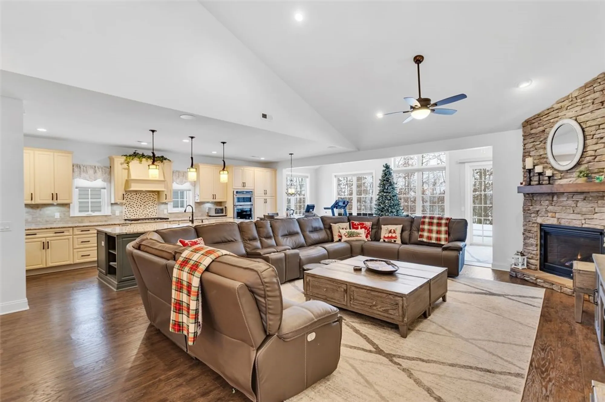 Property Slideshow image 9 of 43 | 288 jefferson ln, Cranberry Twp, PA, 16066