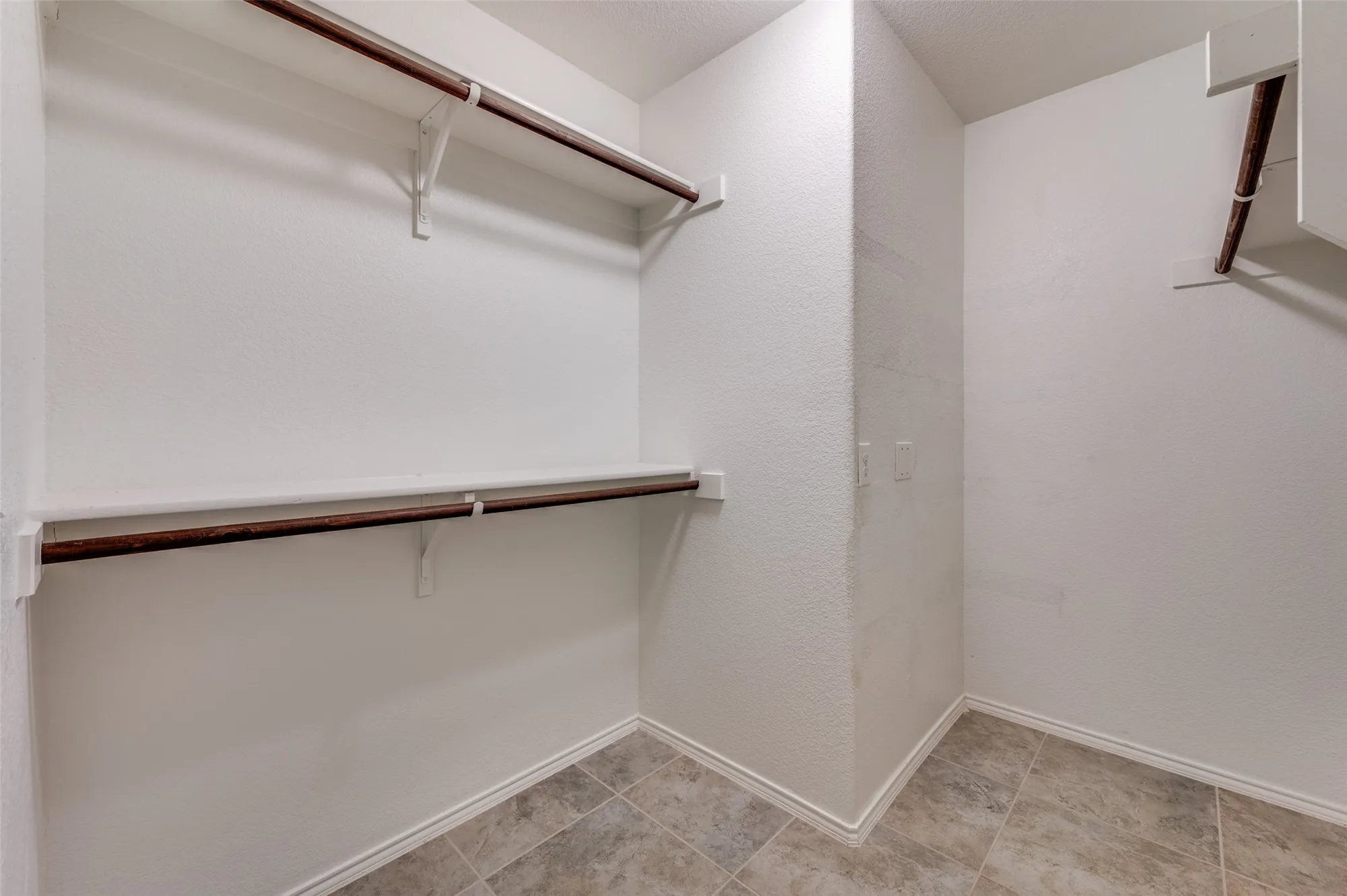 Property Slideshow image 17 of 29 | 2325 beachfront dr, Frisco, TX, 75036