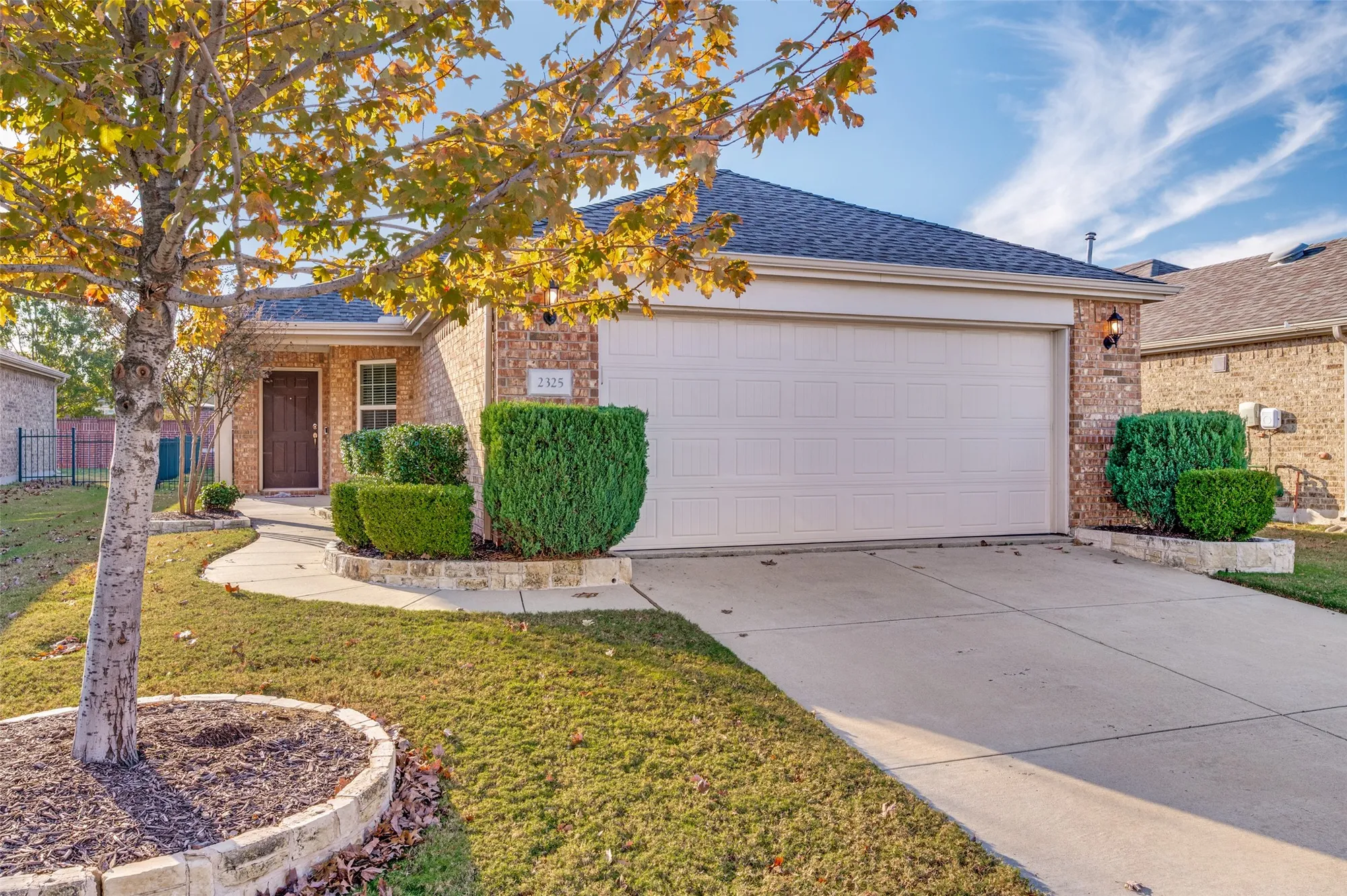 Property Slideshow image 1 of 29 | 2325 beachfront dr, Frisco, TX, 75036