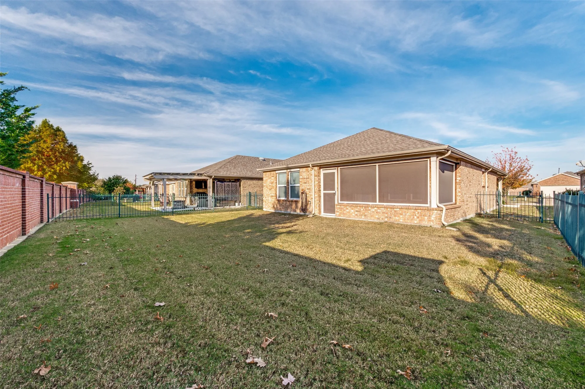 Property Slideshow image 22 of 29 | 2325 beachfront dr, Frisco, TX, 75036