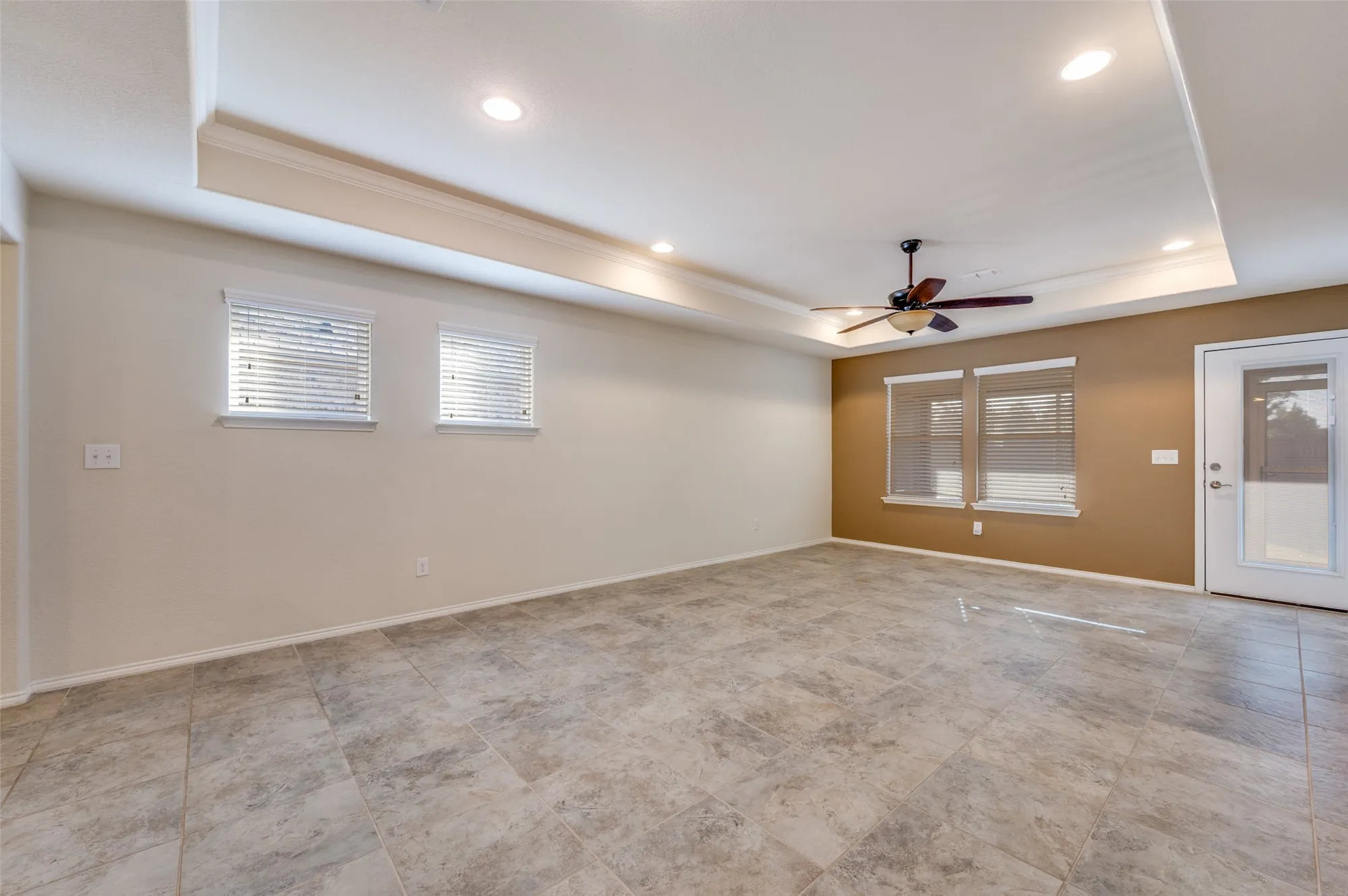 Property Slideshow image 9 of 29 | 2325 beachfront dr, Frisco, TX, 75036