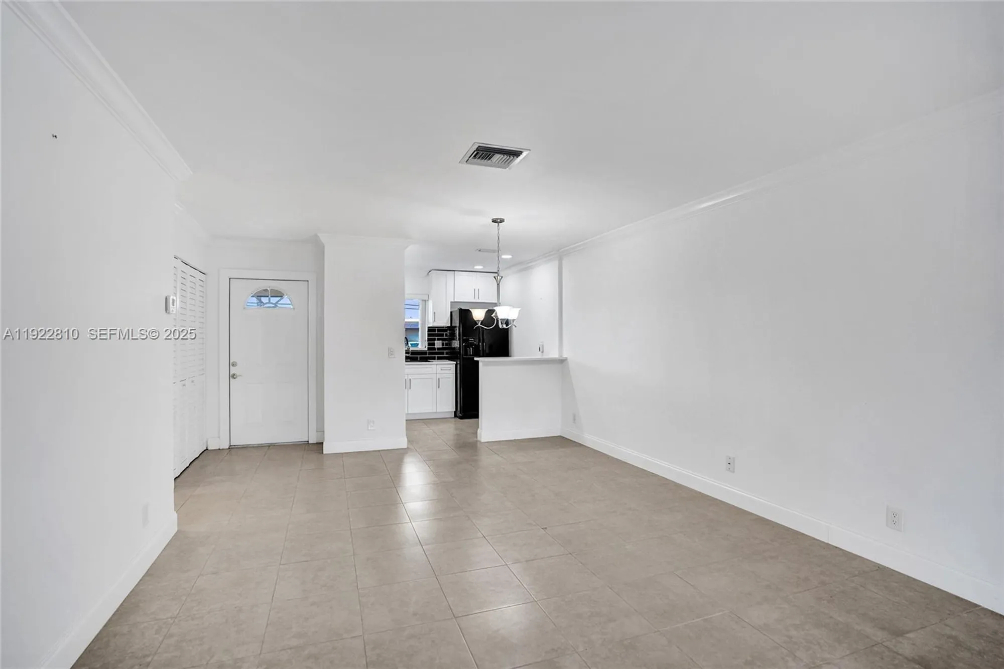 Property Slideshow image 14 of 60 | 2915 crosley dr w j, West Palm Beach, FL, 33415