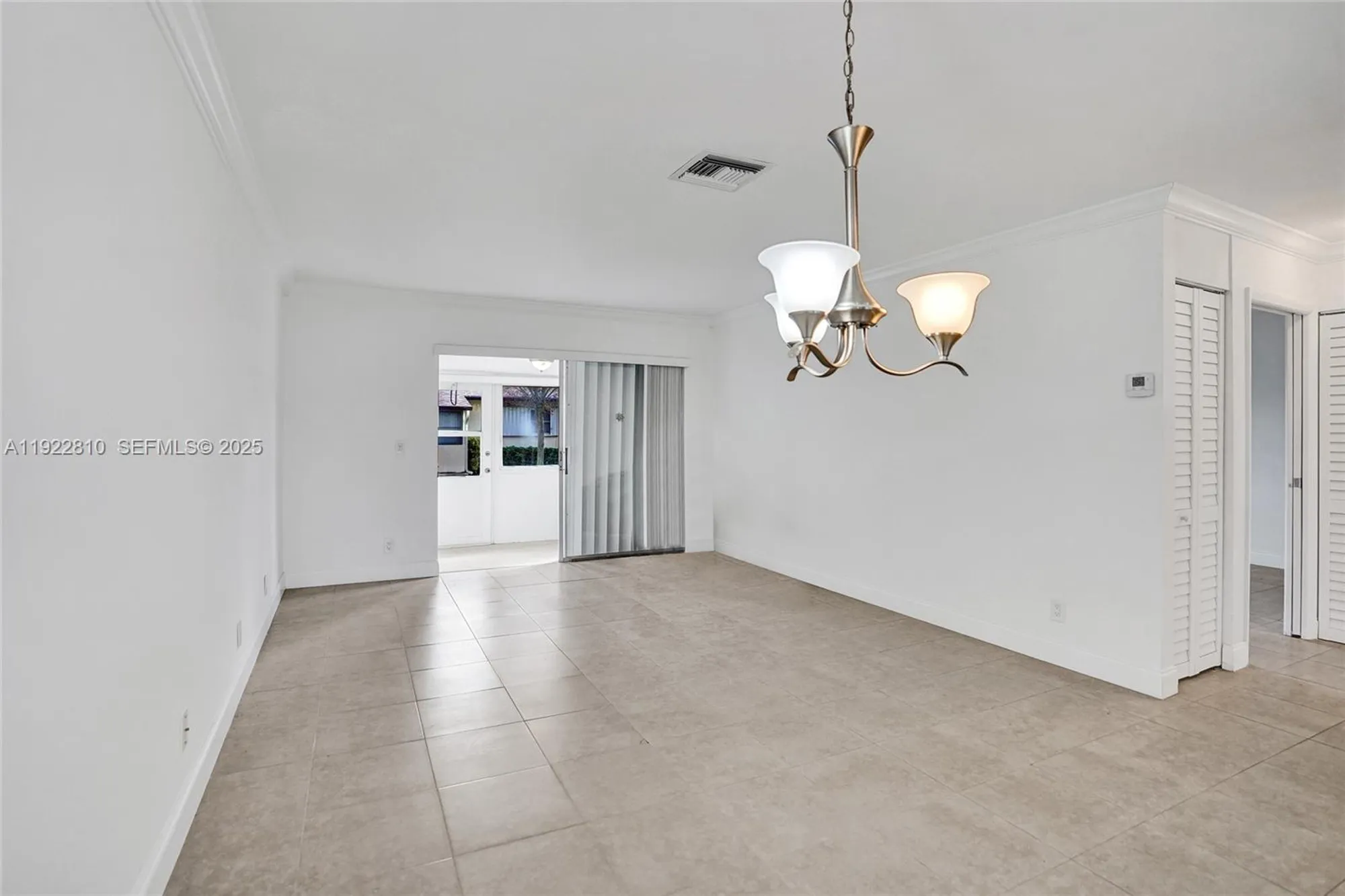 Property Slideshow image 12 of 60 | 2915 crosley dr w j, West Palm Beach, FL, 33415