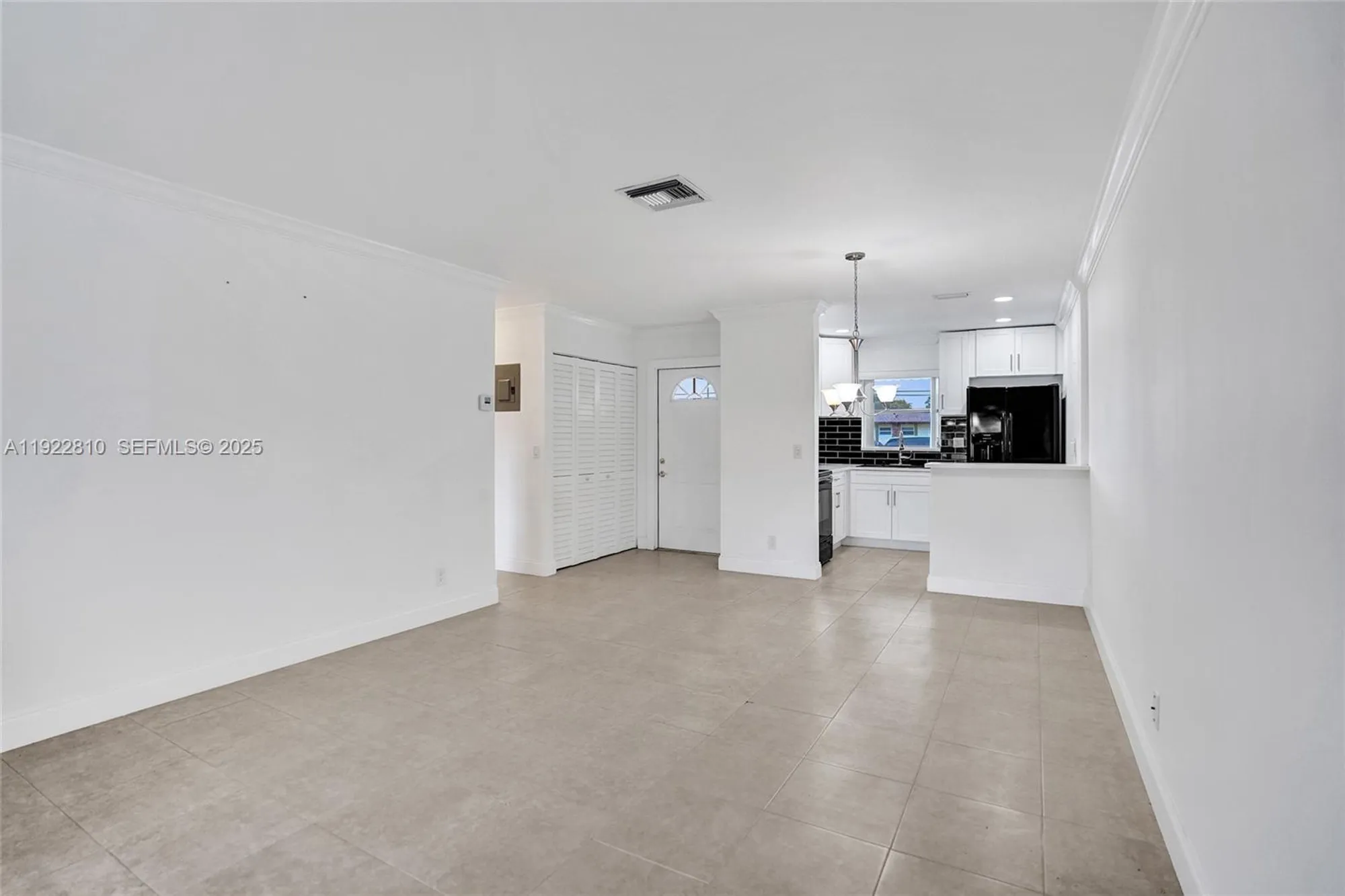 Property Slideshow image 13 of 60 | 2915 crosley dr w j, West Palm Beach, FL, 33415