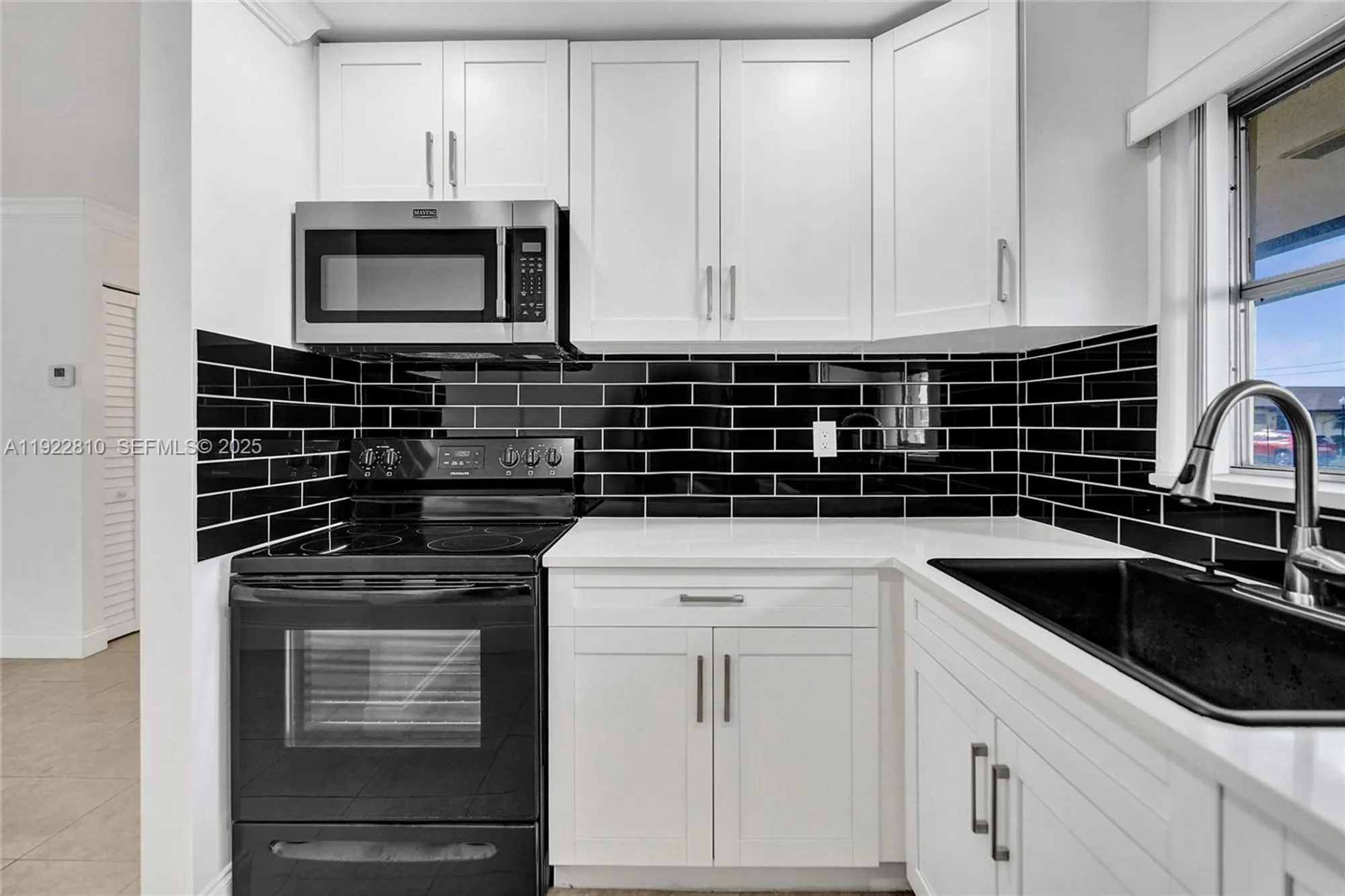 Property Slideshow image 22 of 60 | 2915 crosley dr w j, West Palm Beach, FL, 33415