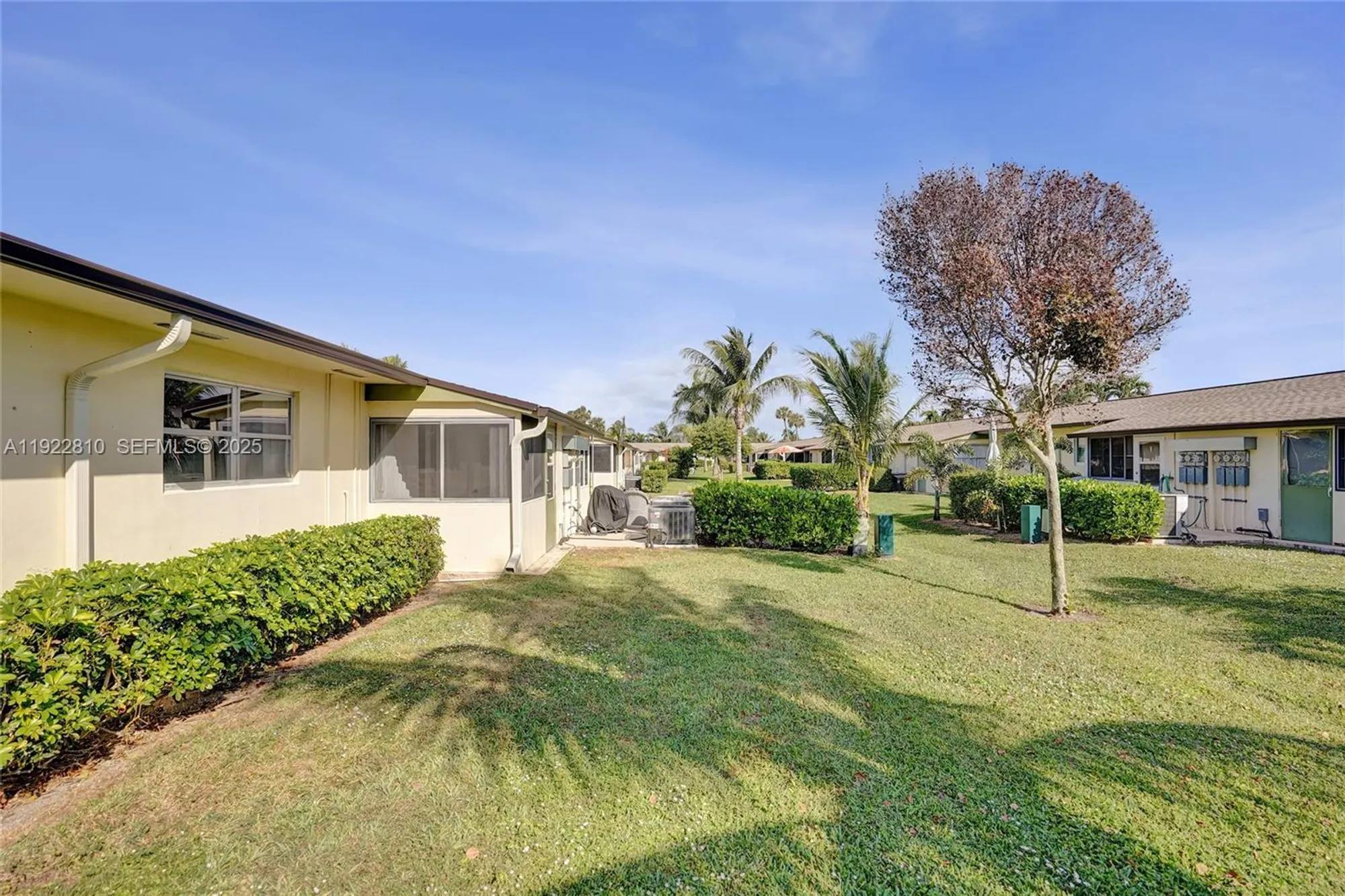 Property Slideshow image 47 of 60 | 2915 crosley dr w j, West Palm Beach, FL, 33415