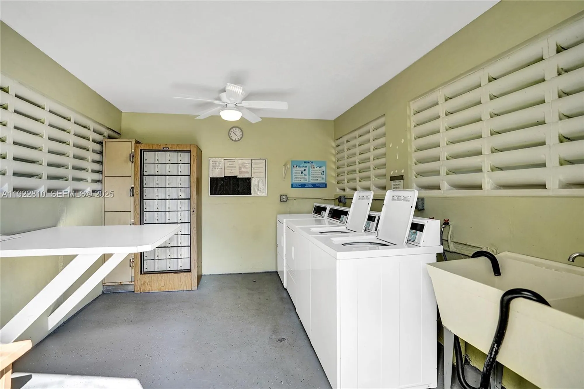 Property Slideshow image 49 of 60 | 2915 crosley dr w j, West Palm Beach, FL, 33415