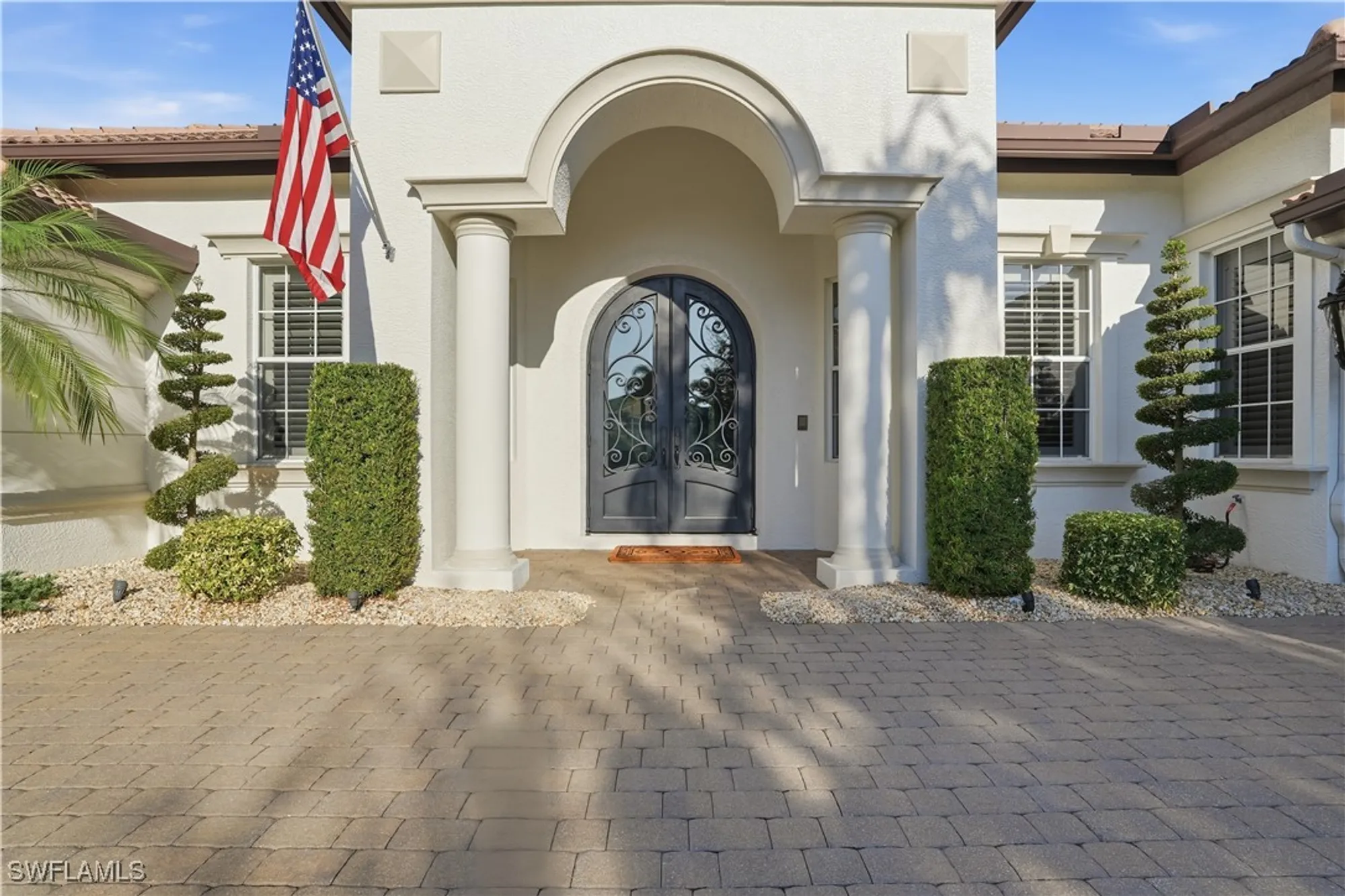 Property Slideshow image 4 of 40 | 462 terra vista ct, Naples, FL, 34119
